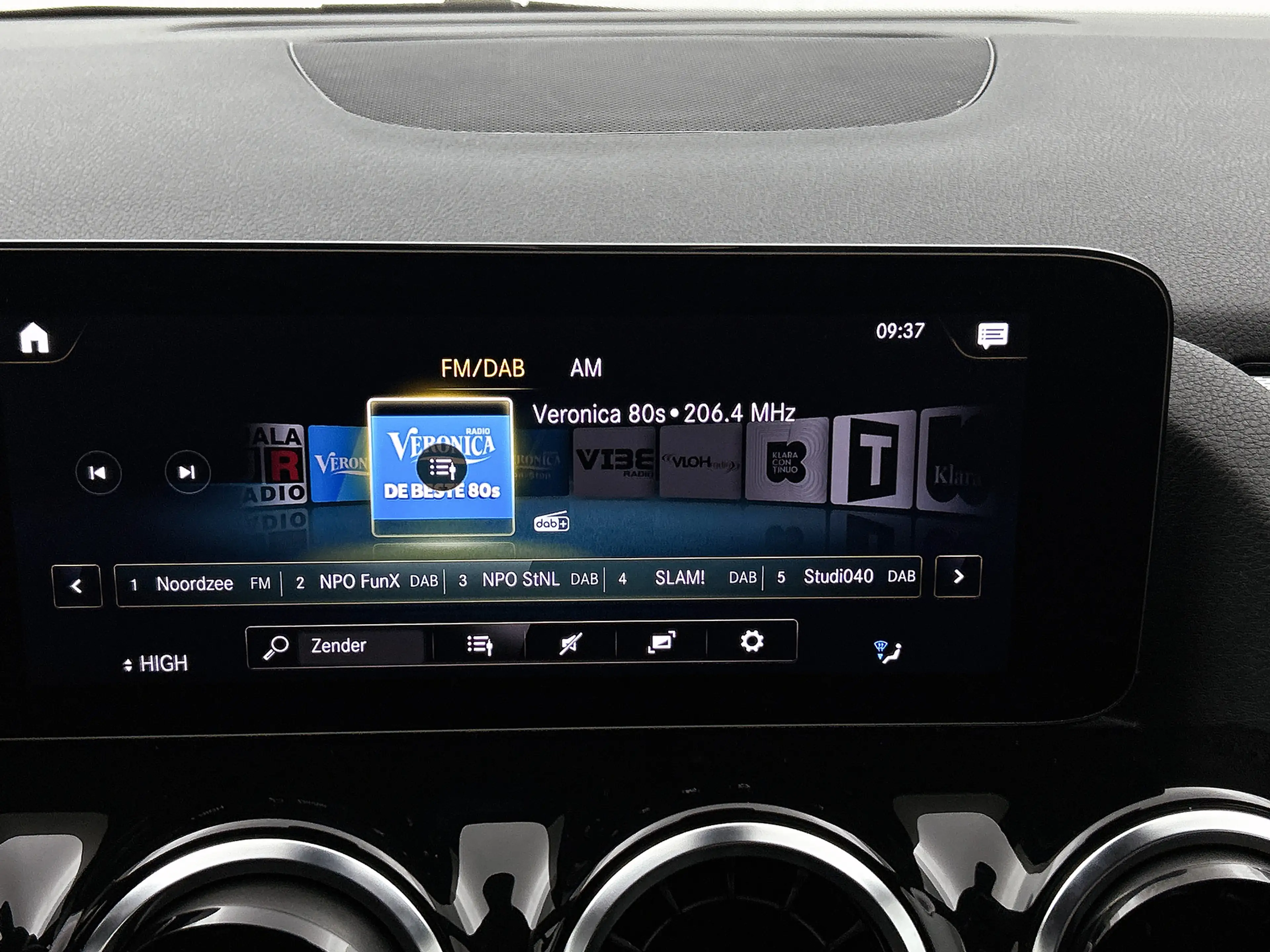 Mercedes-Benz GLA 250 e Plug-In Hybride | Trekhaak | Achteruitrijcamera — photo 7