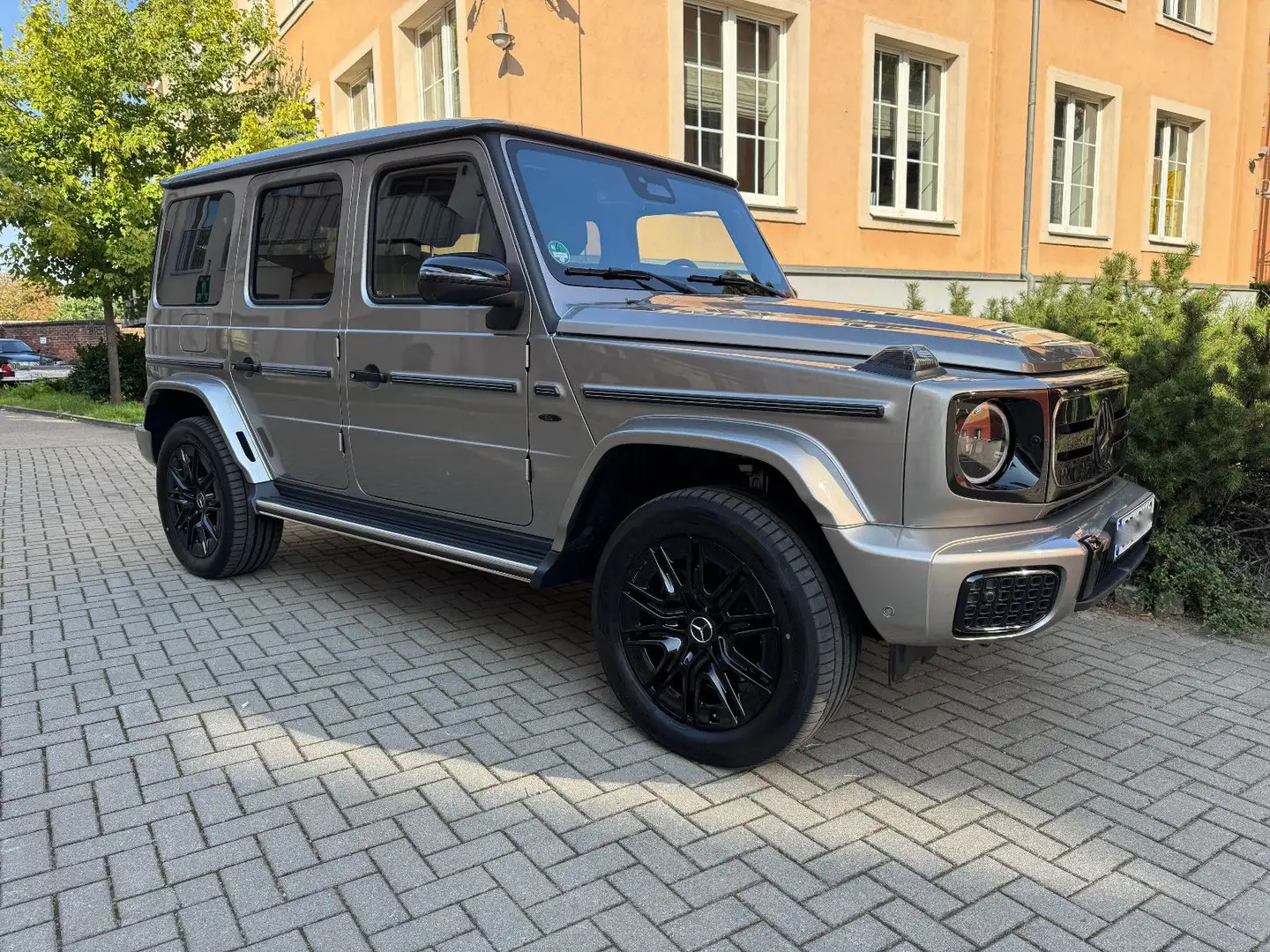 Mercedes-Benz G 580 mit EQ Technologie AMG/360/Night/Exclusiv Silber - 1
