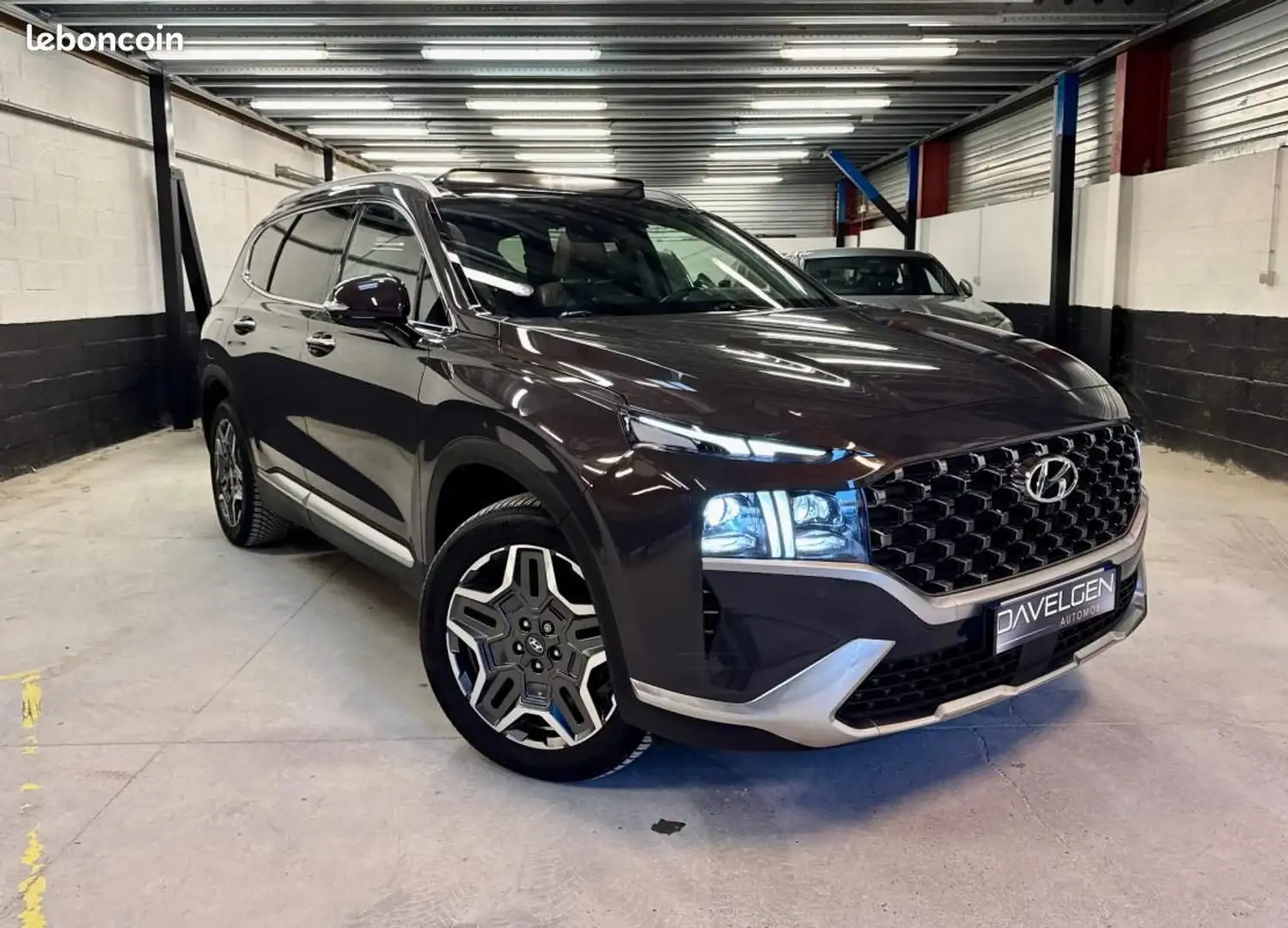 Hyundai SANTA FE 1.6 T-GDI HYBRID 265 CH HTRAC BVA6 EXECUTIVE 1E MAIN ORIGINE FR Grau - 1