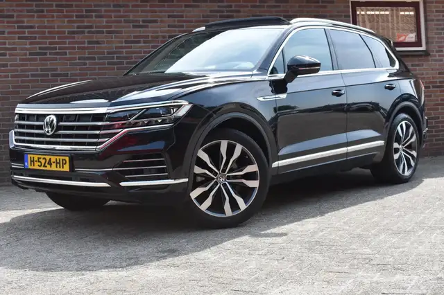 Volkswagen Touareg 3.0 TDI R-Line '19 Pano LED Leder Clima Navi Cruis