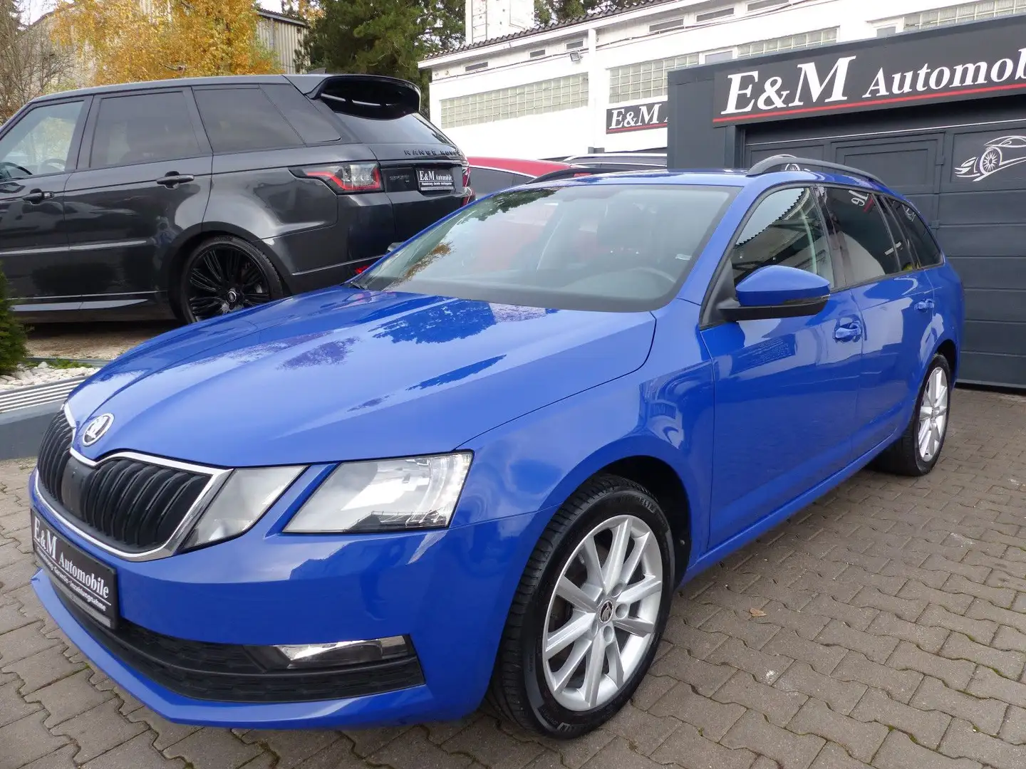 Skoda Octavia Kombi Tour *NAVI*PDC*SHZ*APPS*6.GANG** Blau - 1