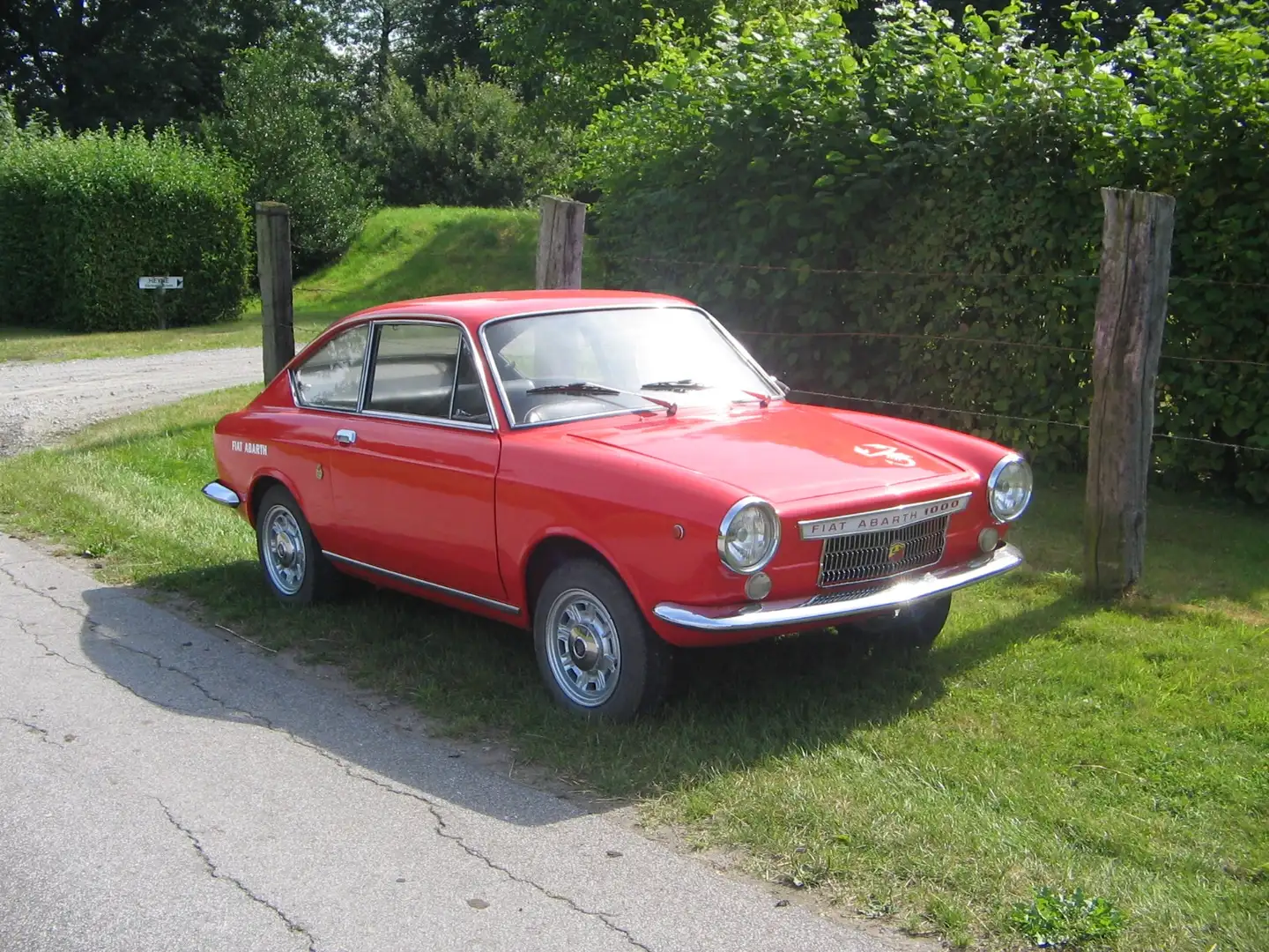 Oldtimer Fiat 850 Abarth Coupé (Fiat Abarth 1000 OTR Replika) Roşu - 1