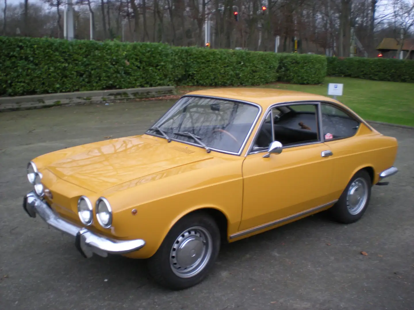 Fiat 850 COUPE Gelb - 1