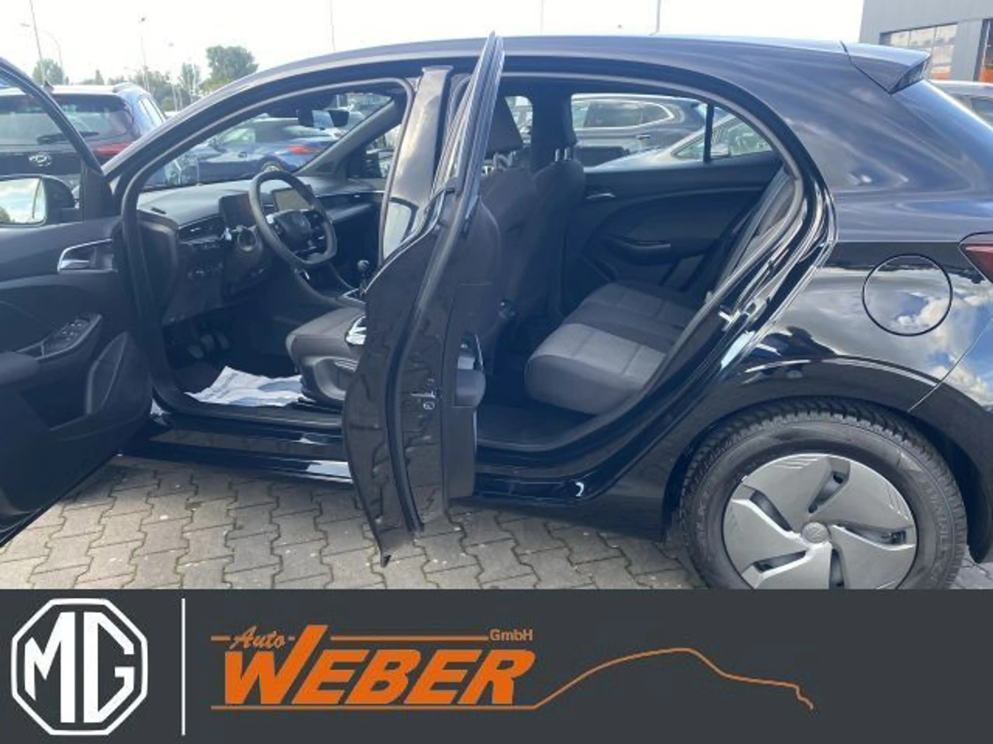 MG MG3 1.5 T 85 kW Standard Navi APP Kamera GJR — photo 8