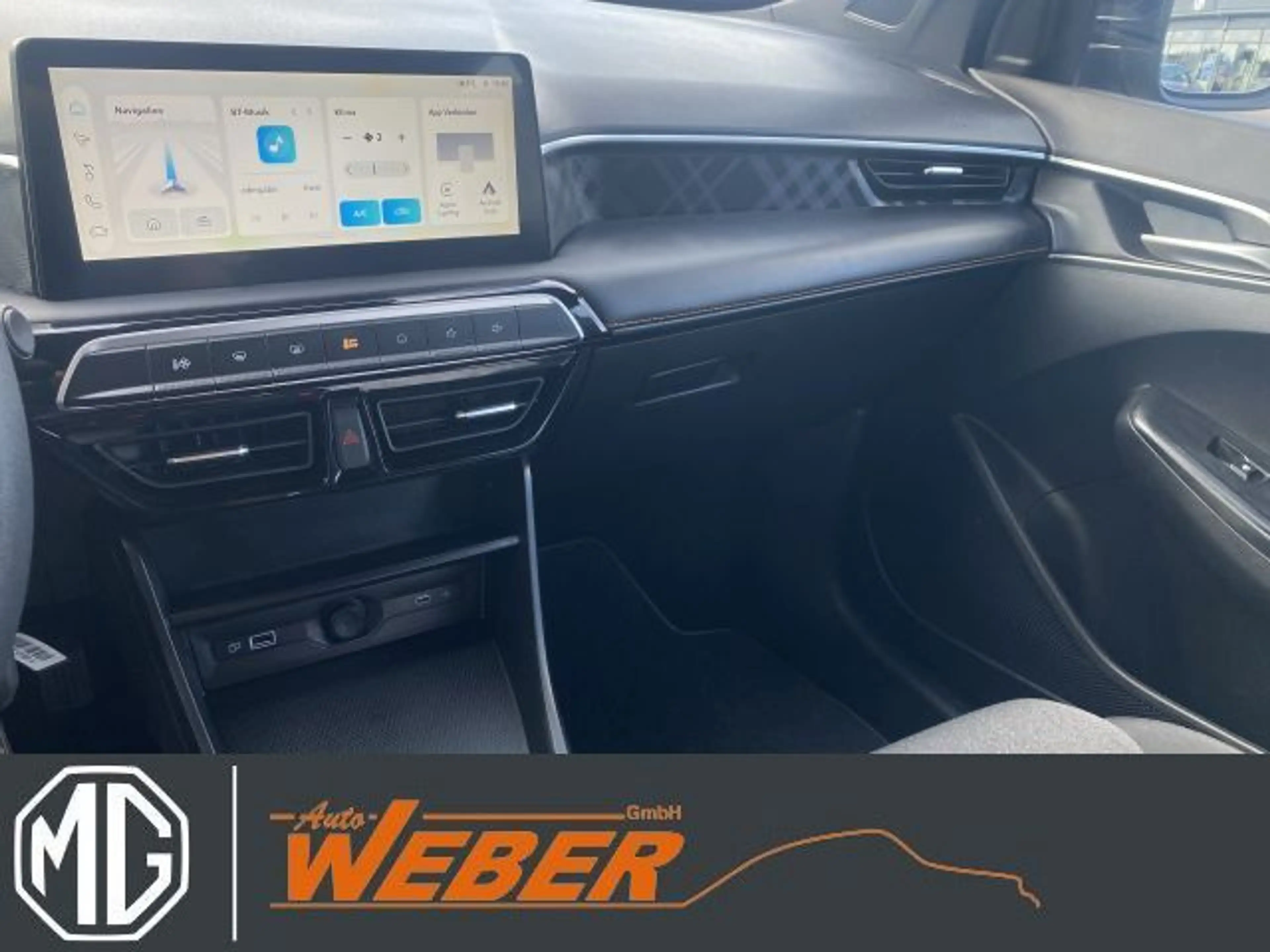 MG MG3 1.5 T 85 kW Standard Navi APP Kamera GJR — photo 13