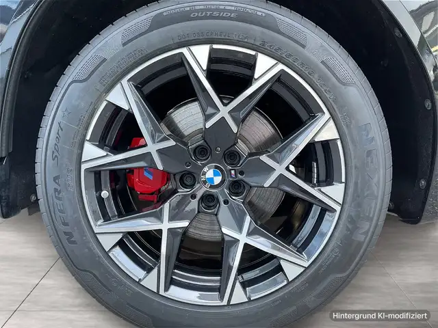 BMW X3 view 6