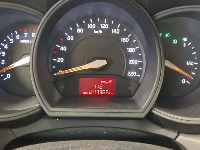 Kia Rio view 5