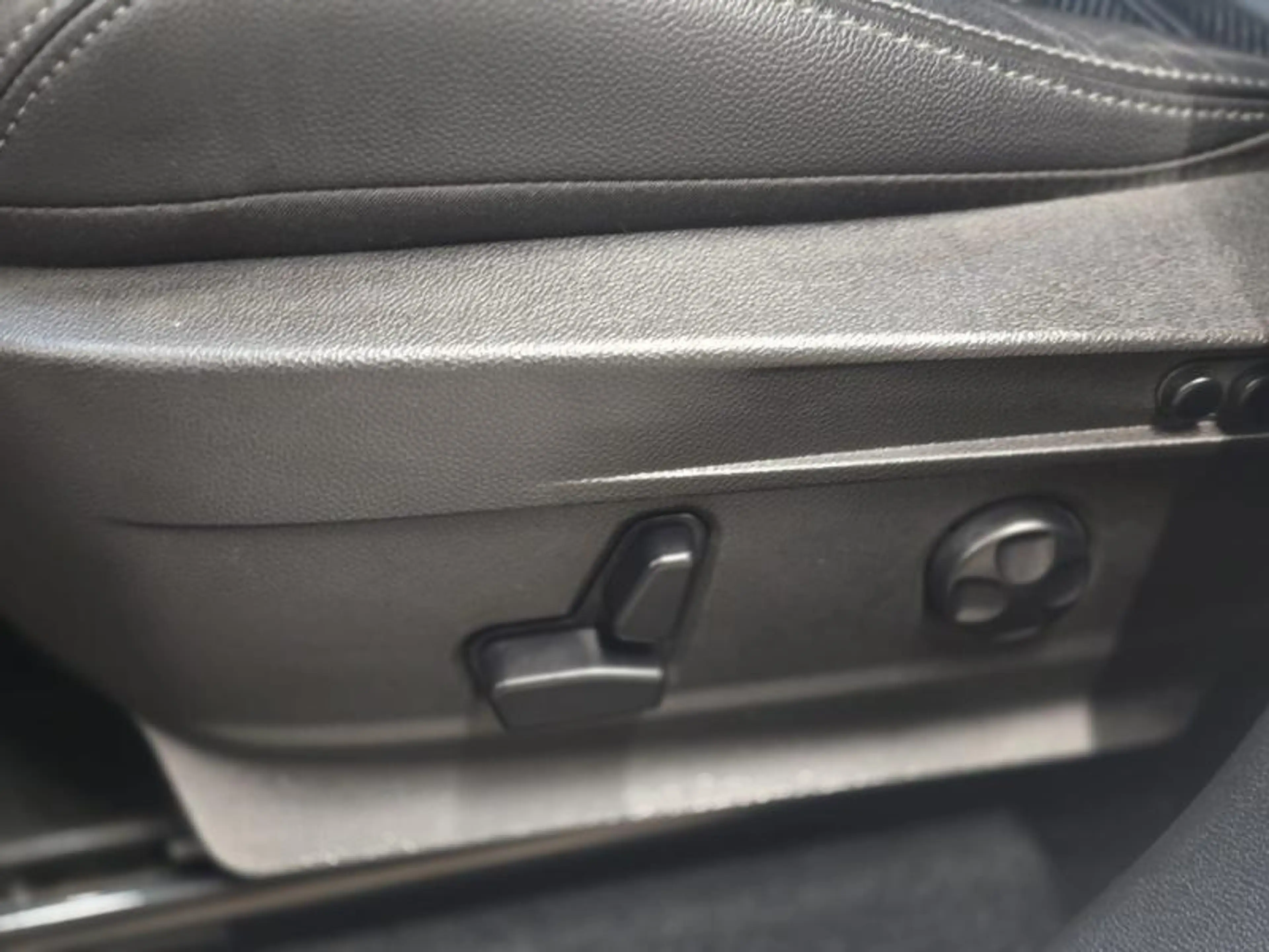Alfa Romeo Stelvio B-Tech — photo 12
