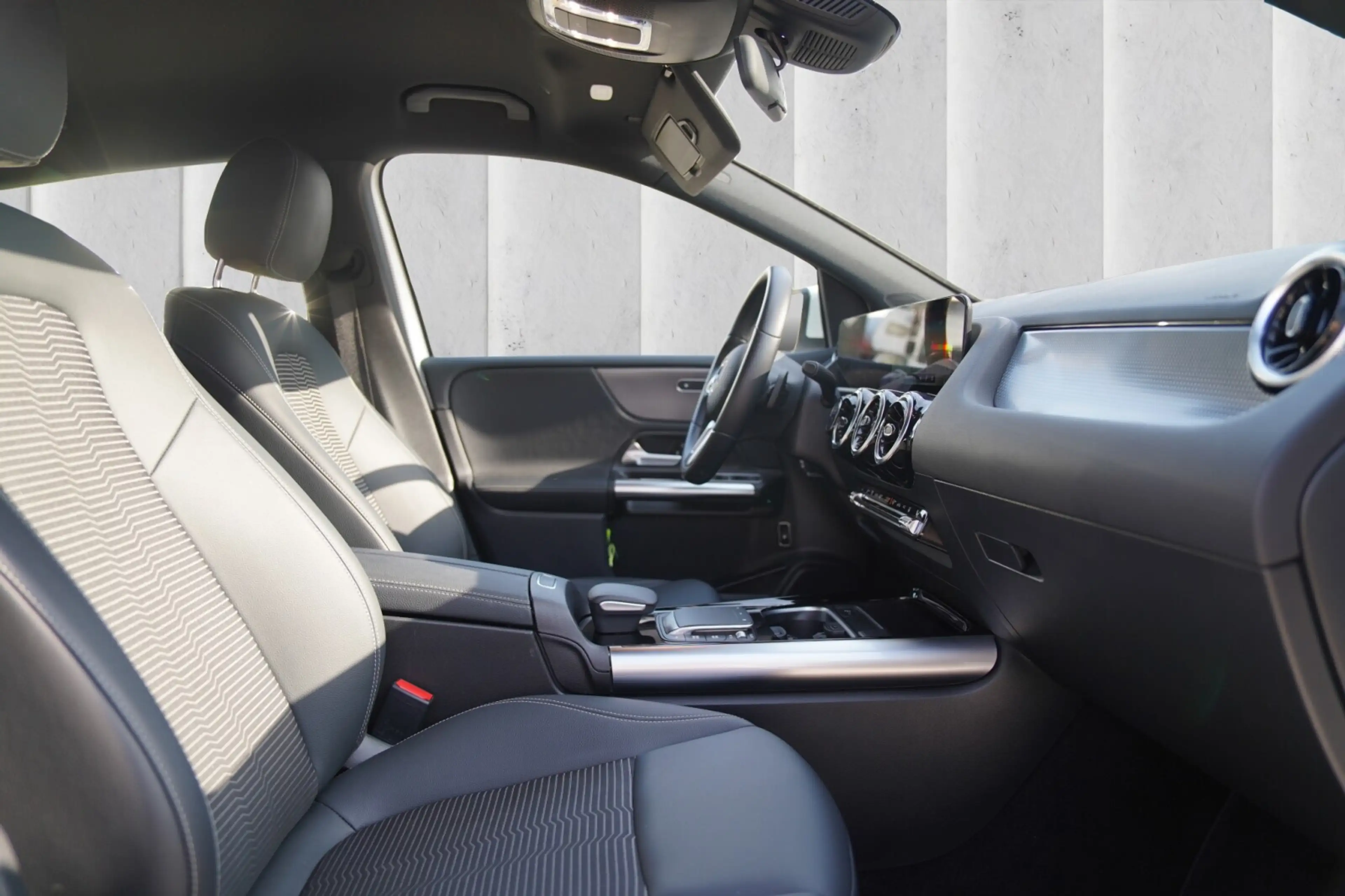Mercedes-Benz B 250 B 250 e Progressive Keyless-Go LED Tempomat Hybrid — photo 10