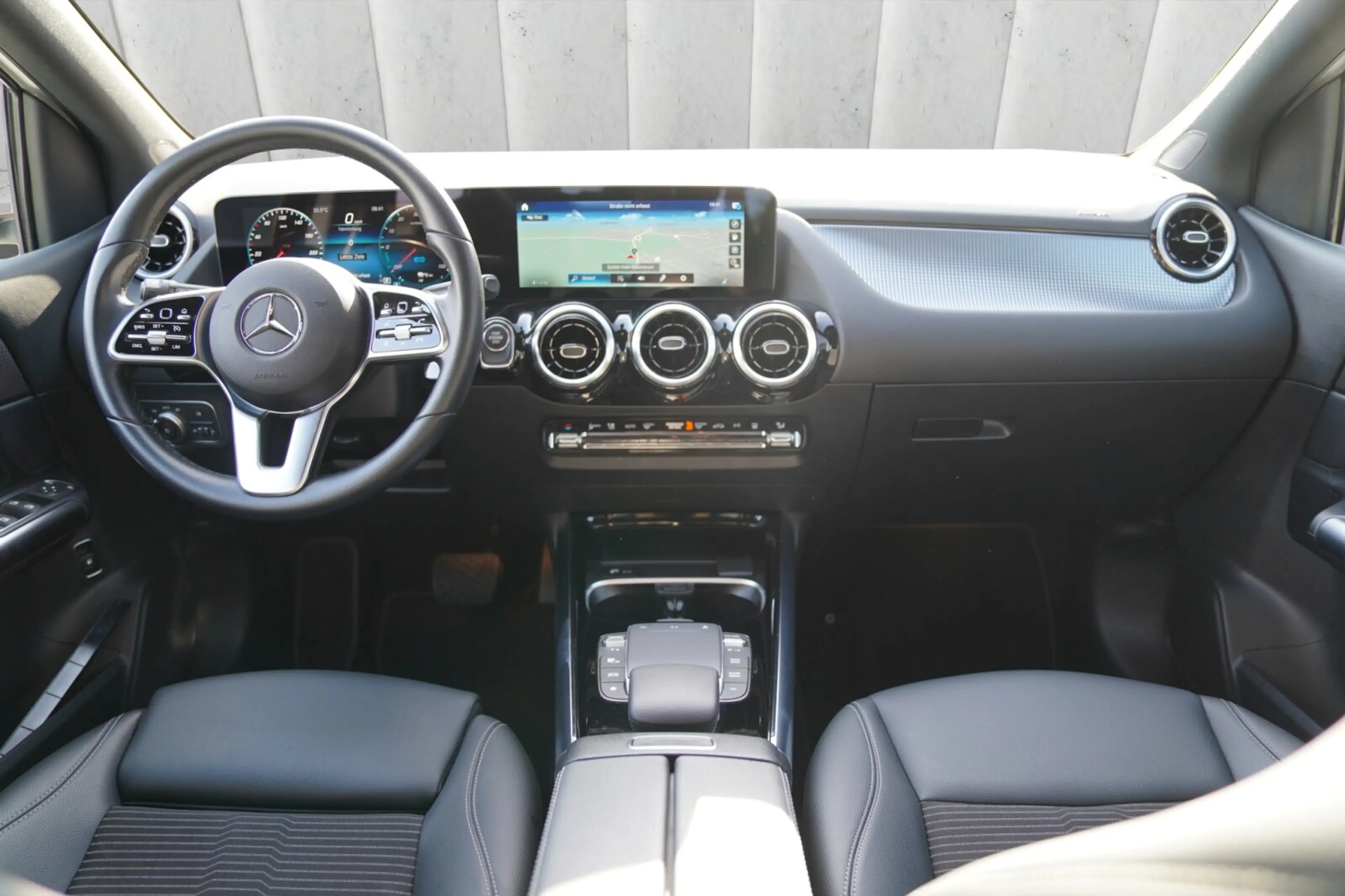 Mercedes-Benz B 250 B 250 e Progressive Keyless-Go LED Tempomat Hybrid — photo 13