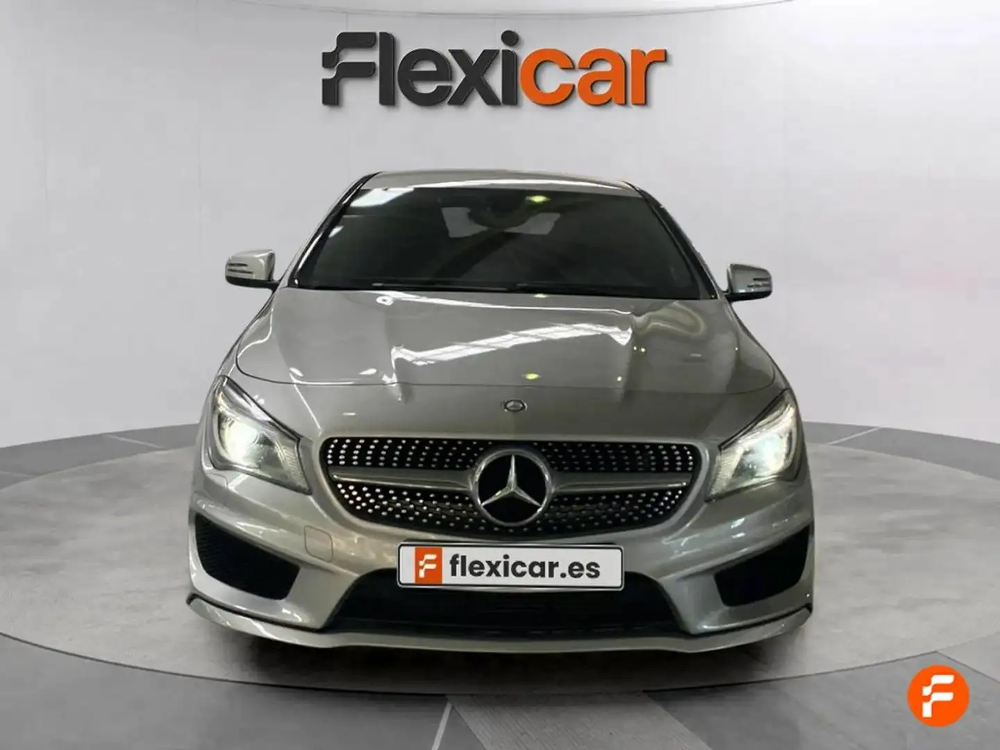 Mercedes-Benz CLA 220 d AMG Line Shooting Brake Gris - 2