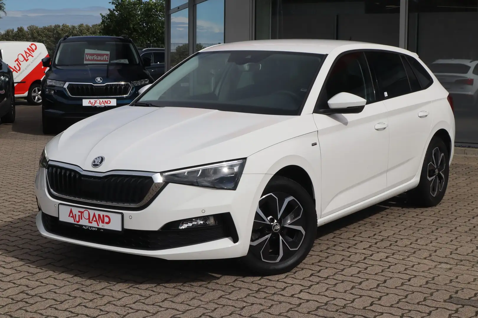 Skoda Scala 1.0 TSI Drive 125 LED Tempomat Sitzheizung Weiß - 2