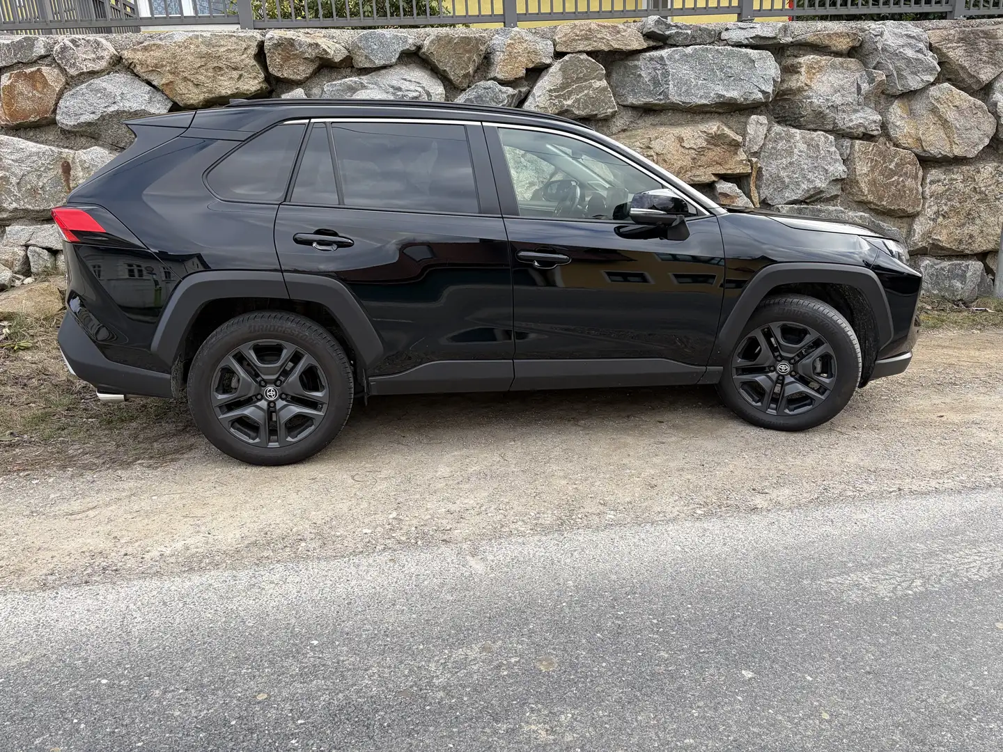 Toyota RAV 4 RAV4 2,5 Hybrid Adventure AWD Adventure - 1