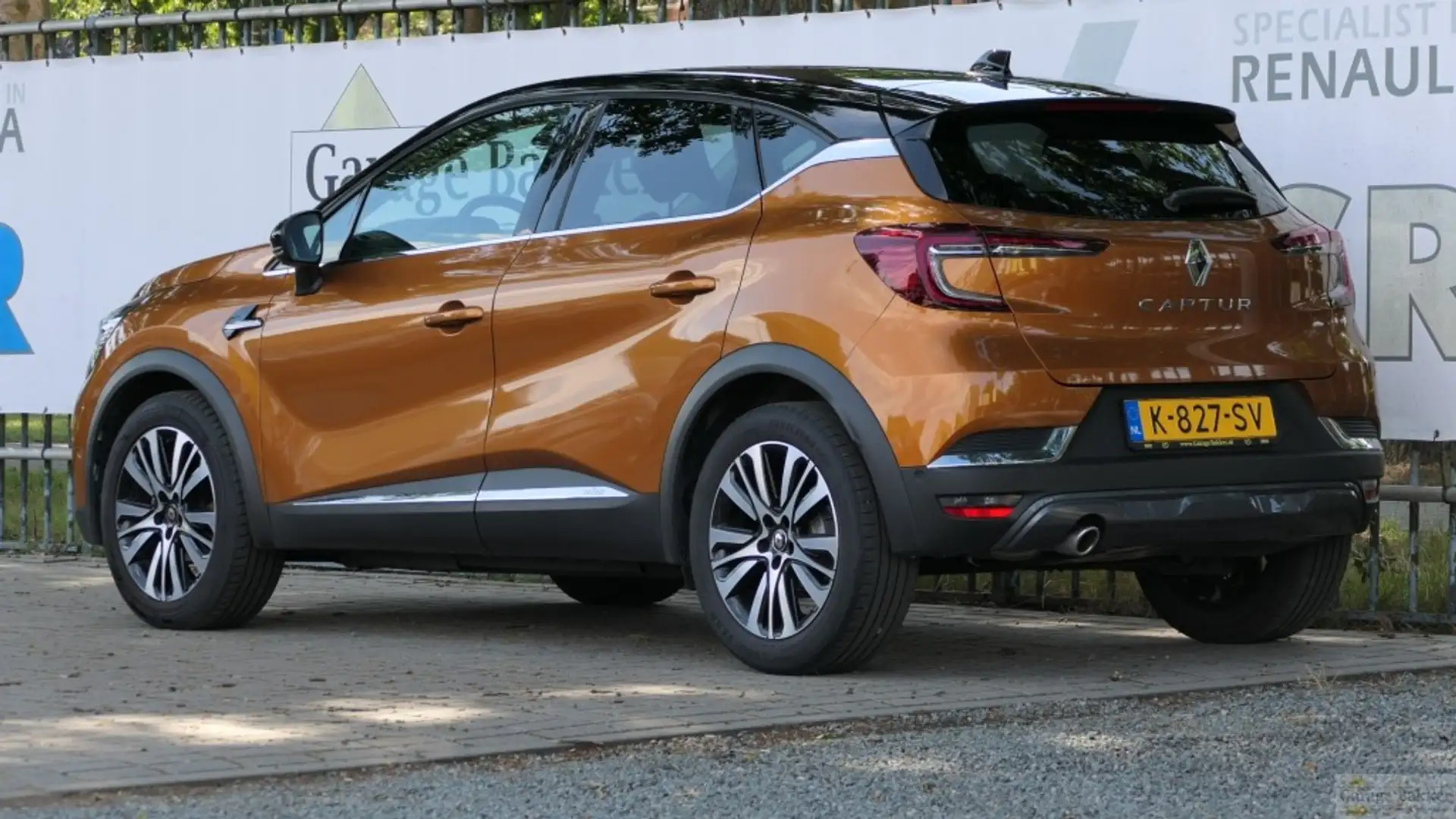 Renault Captur TCe 140 EDC Automaat Initiale Paris Orange - 2