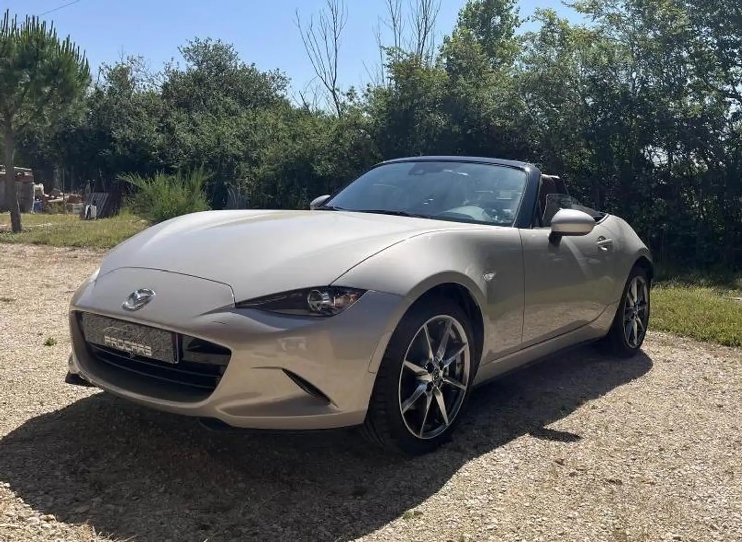 Mazda MX-5 2.0  Skyactiv-G - 184cv  - ROADSTER TOIT SOUPLE Sé Gris - 1