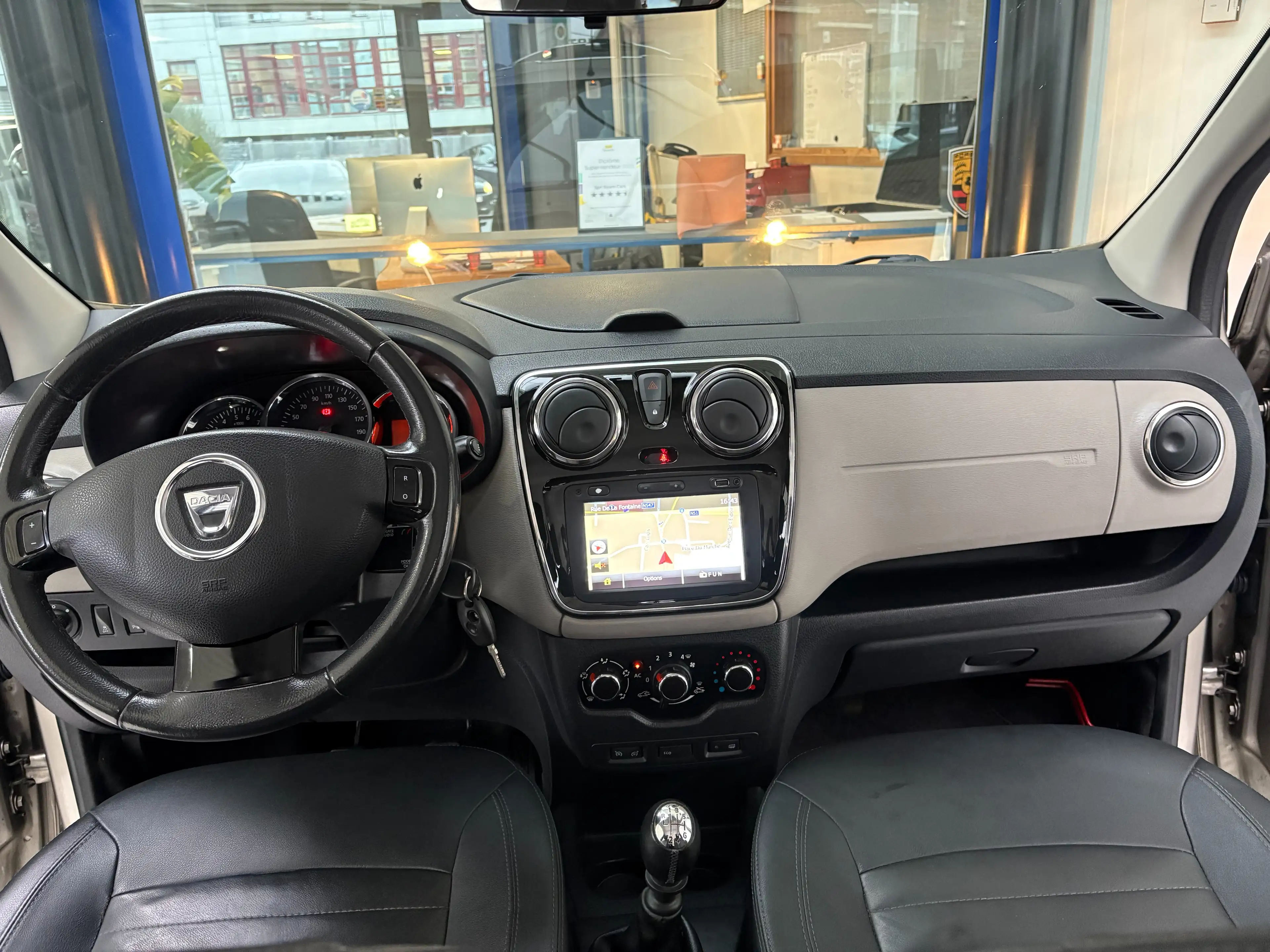 Dacia Lodgy 1.5 dCi *CUIR * GPS * PDC * JANTES * 1ER PROP* — photo 11