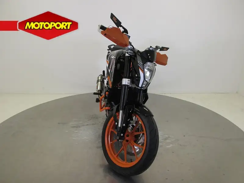 KTM 390 DUKE - foto 3