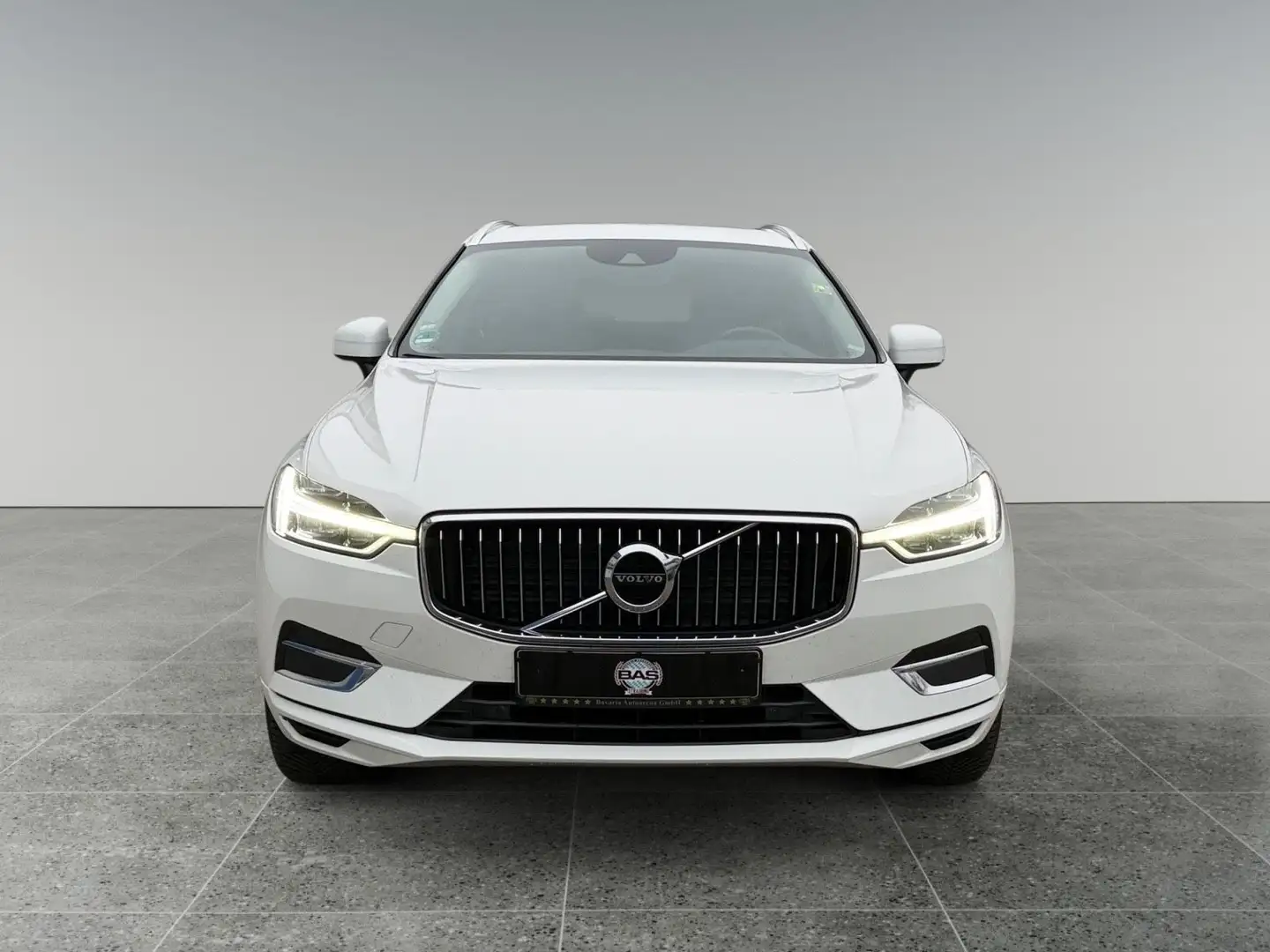 Volvo XC60 Inscription / 8fach/1Hand/AHK/ Blanco - 2