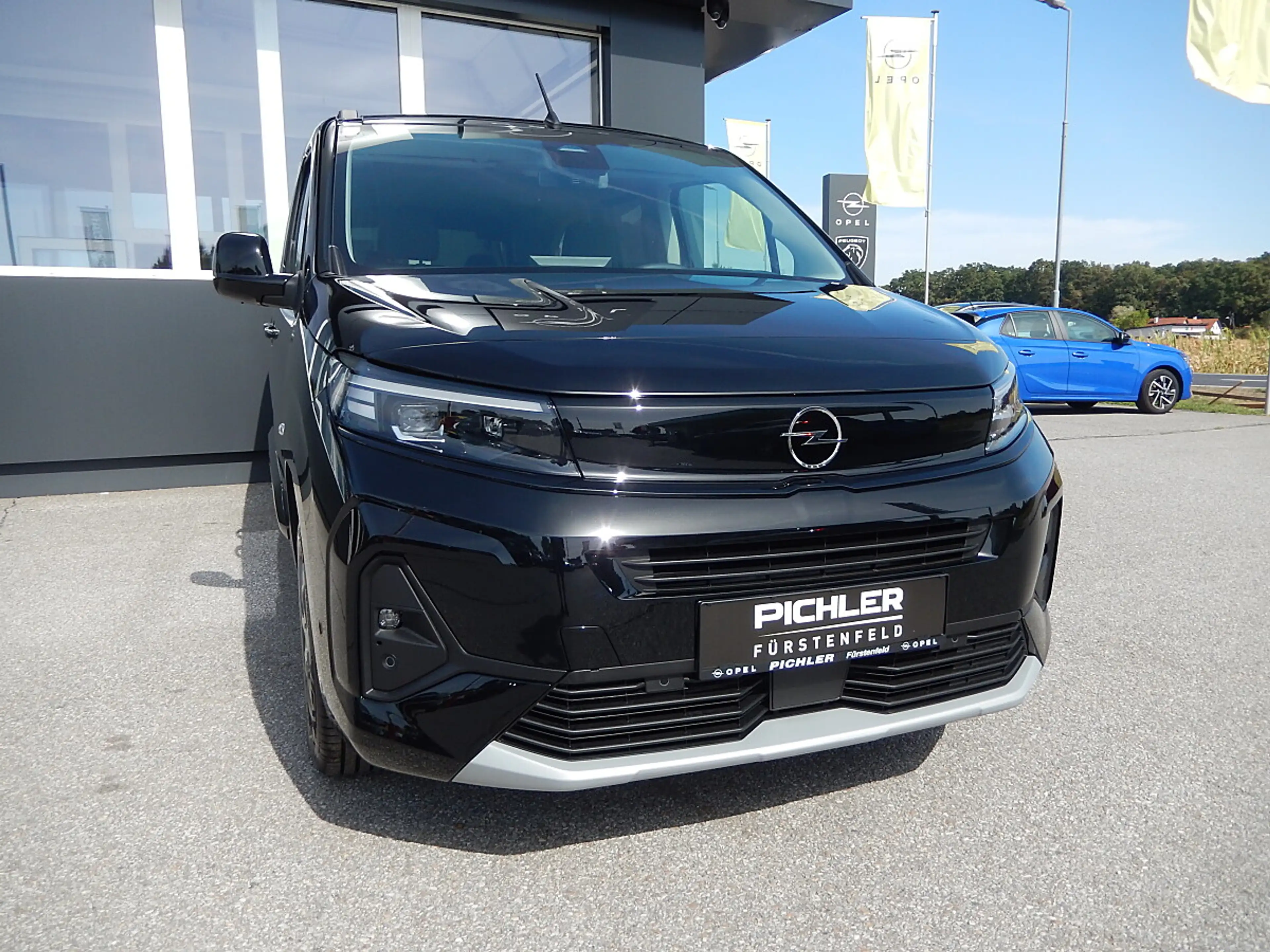 Opel Combo 1.5 Diesel XL GS Aut. — photo 3