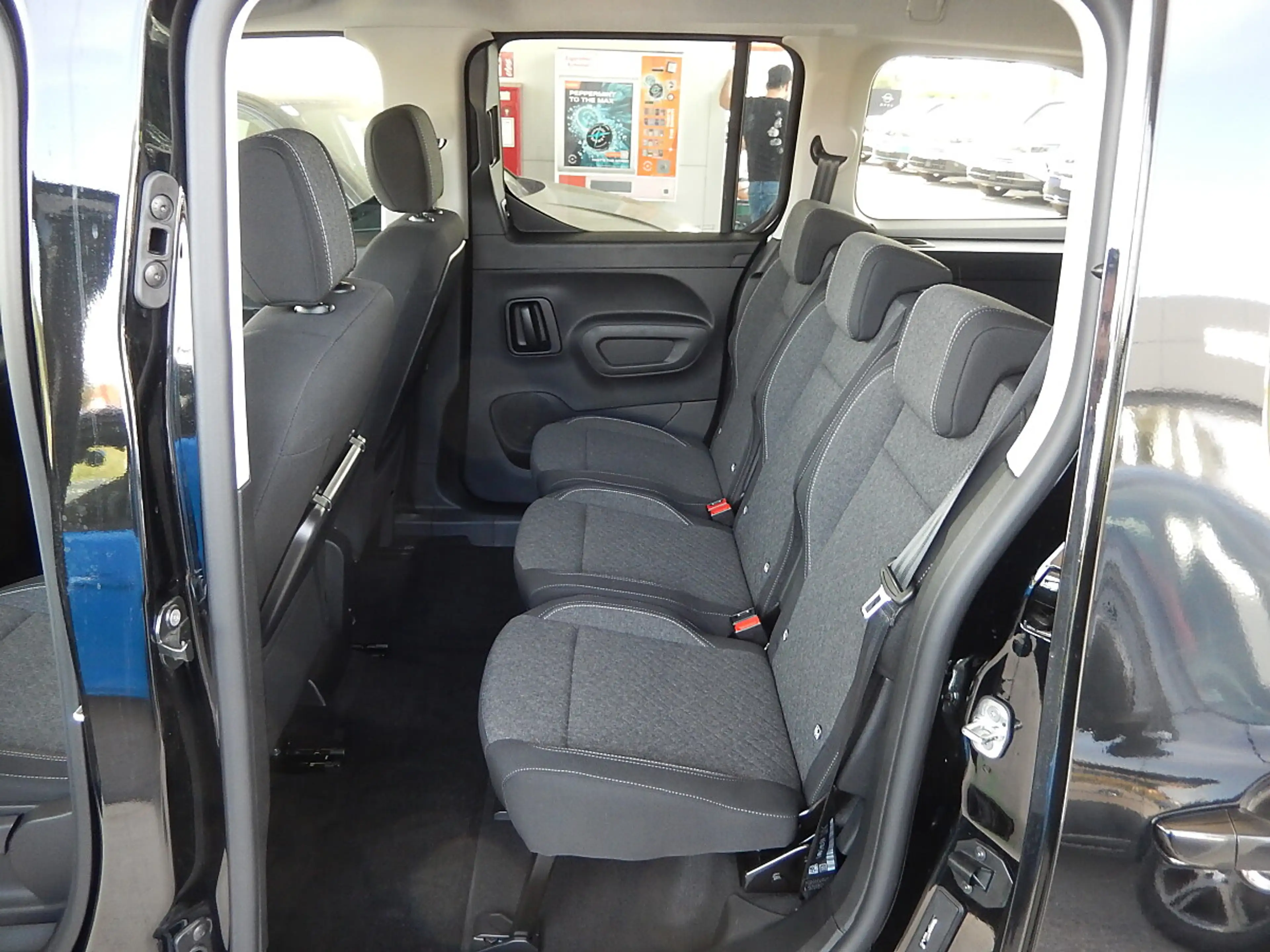 Opel Combo 1.5 Diesel XL GS Aut. — photo 12