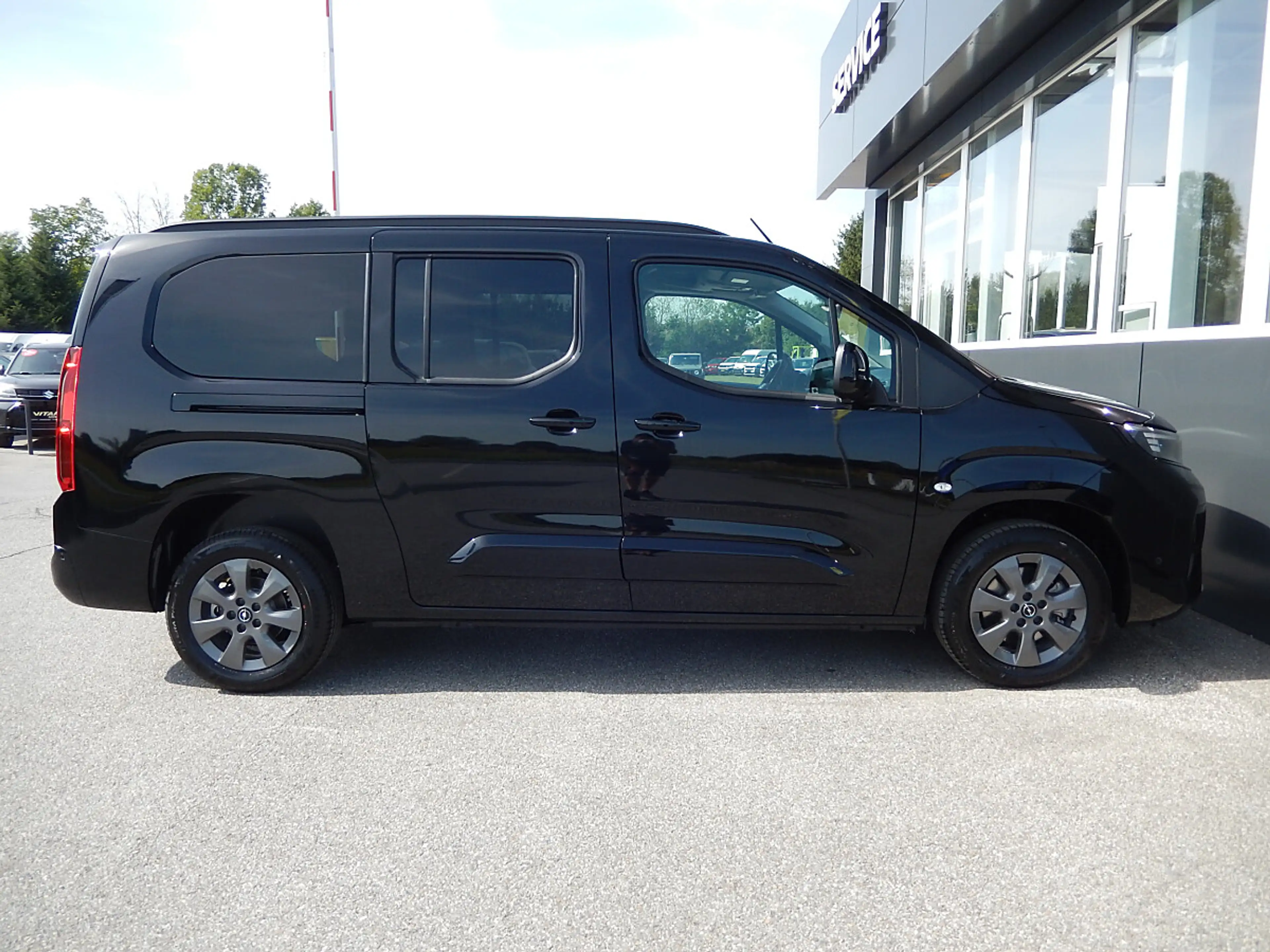 Opel Combo 1.5 Diesel XL GS Aut. — photo 5