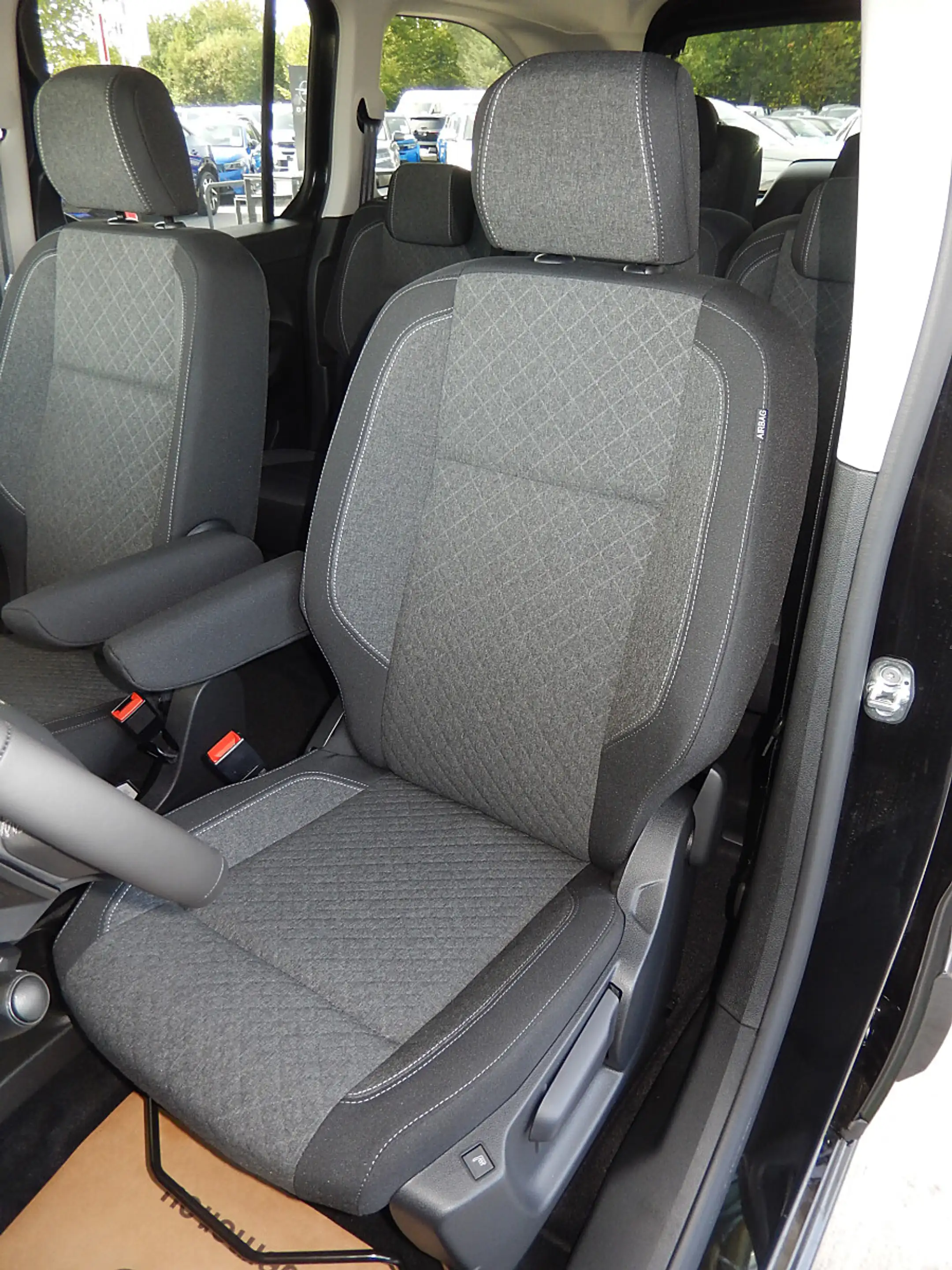 Opel Combo 1.5 Diesel XL GS Aut. — photo 10
