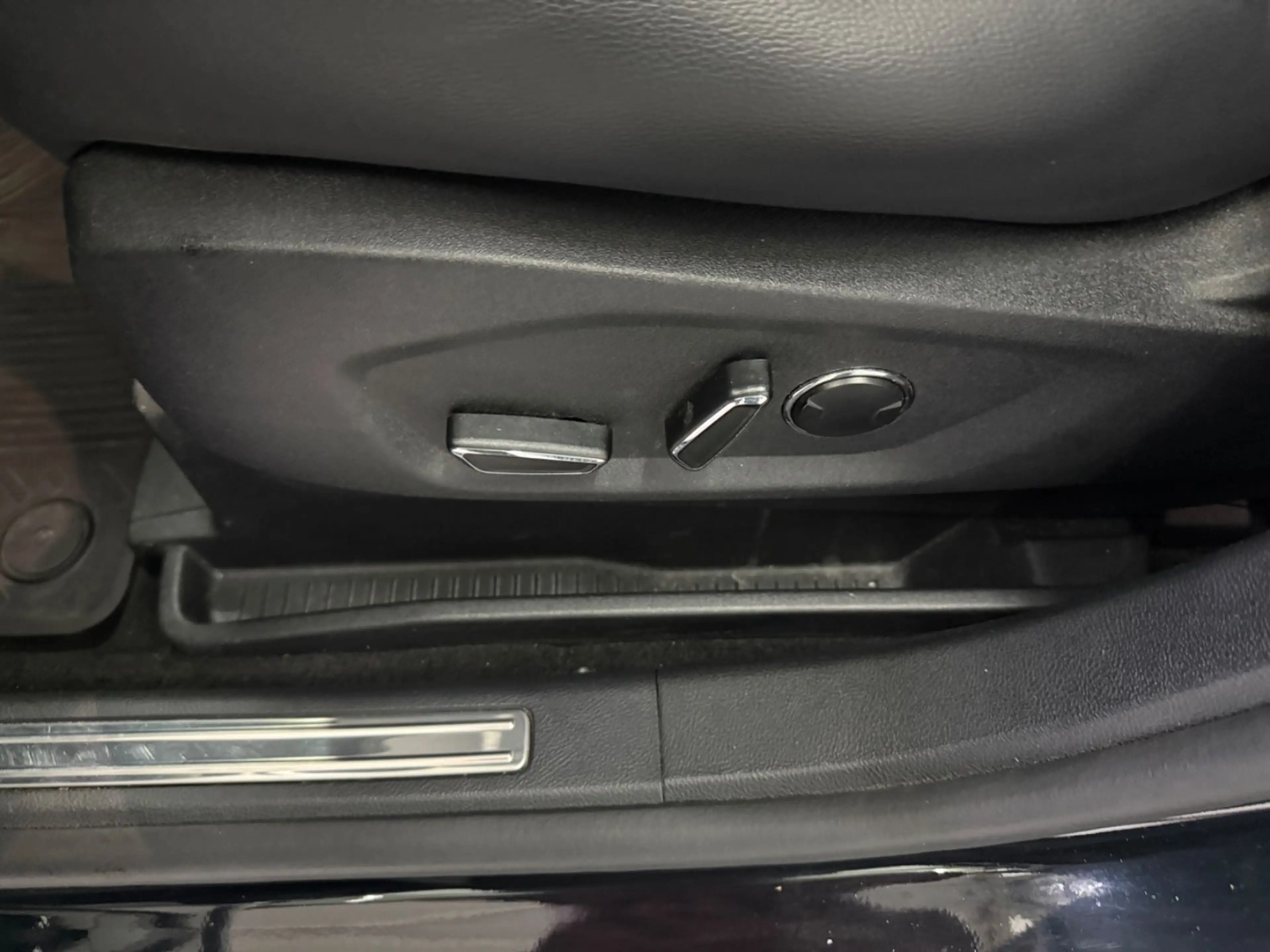 Ford S-Max 2.0 TDCI*7-SIT*AWD*AUT*PAN*NAV*CAM*LED*ACC — photo 13