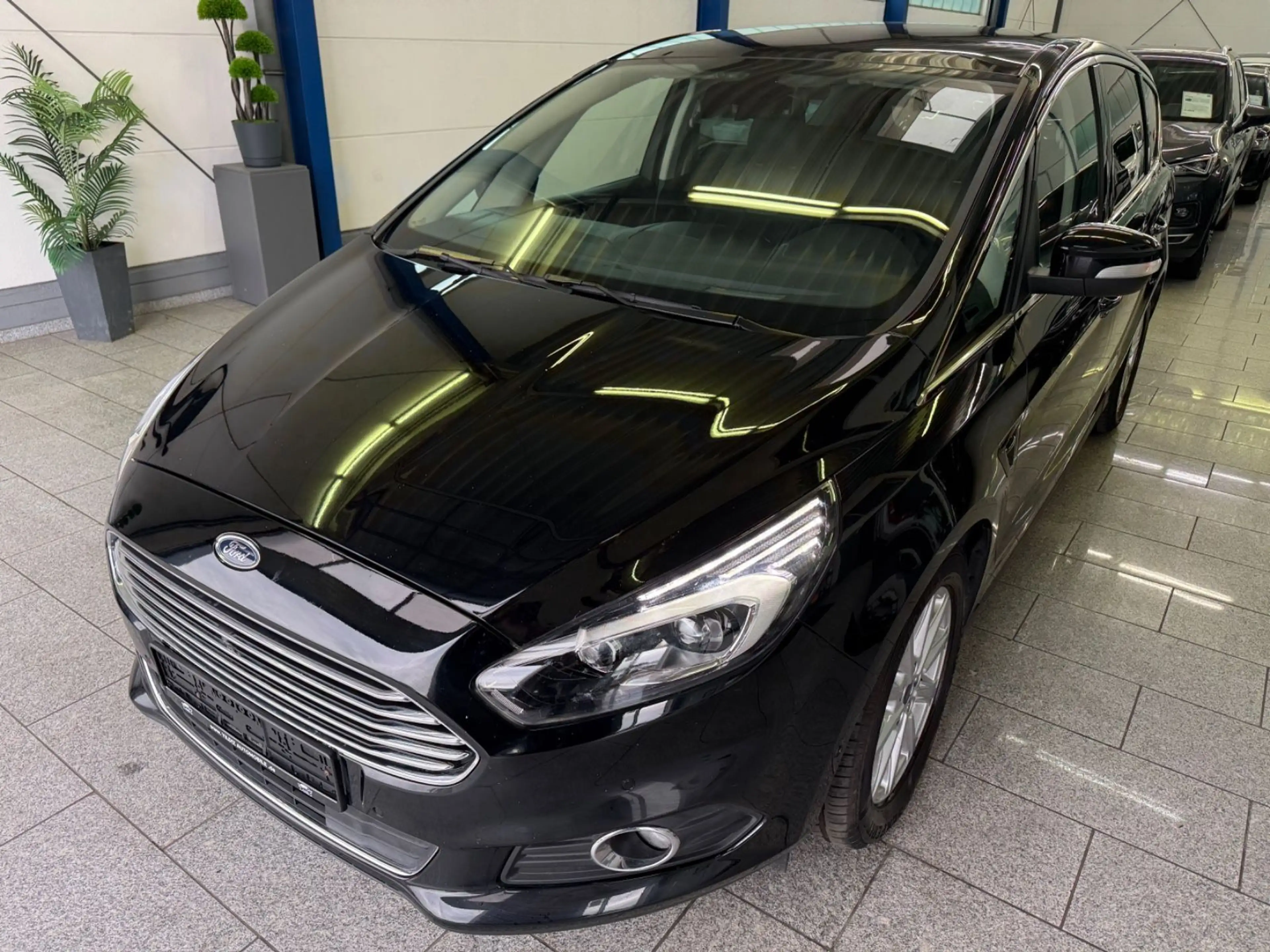 Ford S-Max 2.0 TDCI*7-SIT*AWD*AUT*PAN*NAV*CAM*LED*ACC — photo 2