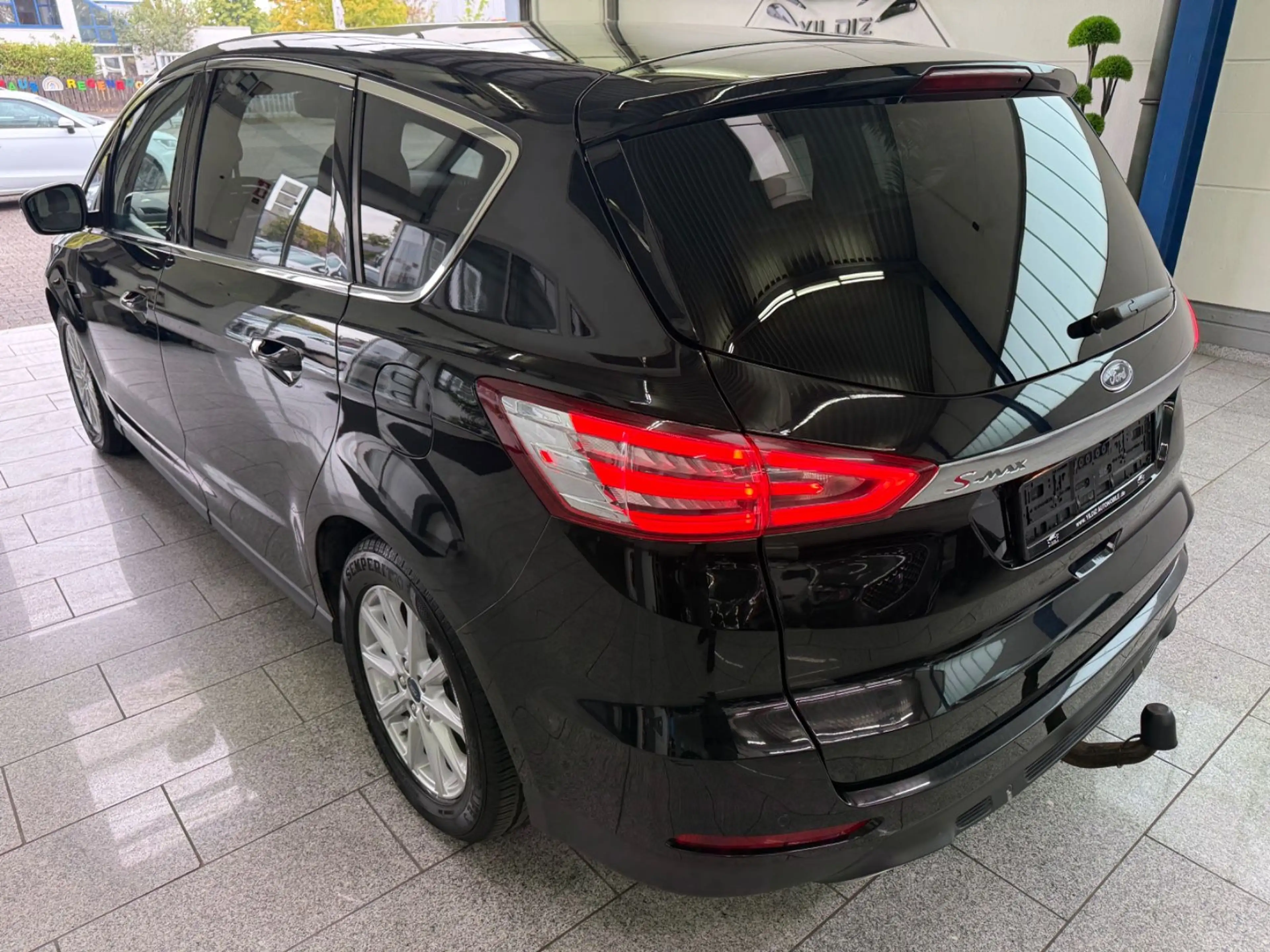 Ford S-Max 2.0 TDCI*7-SIT*AWD*AUT*PAN*NAV*CAM*LED*ACC — photo 9
