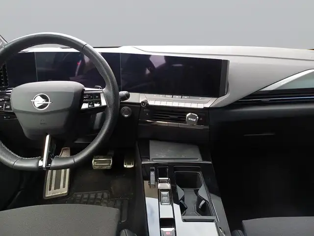 Opel Astra view 10
