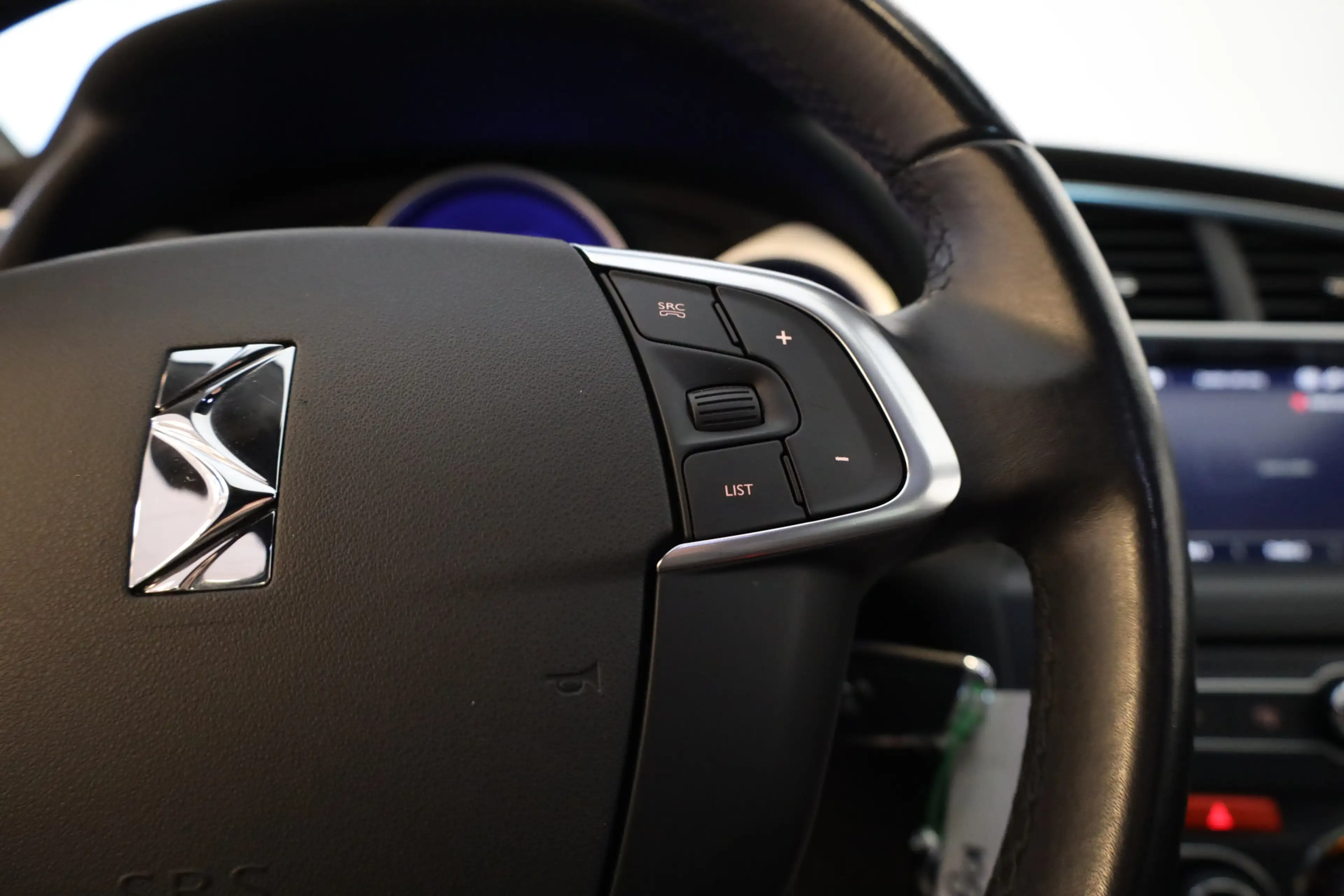 DS Automobiles DS 4 Crossback PT 130 Business Camera | 17" | Dodehoek detectie e — photo 25