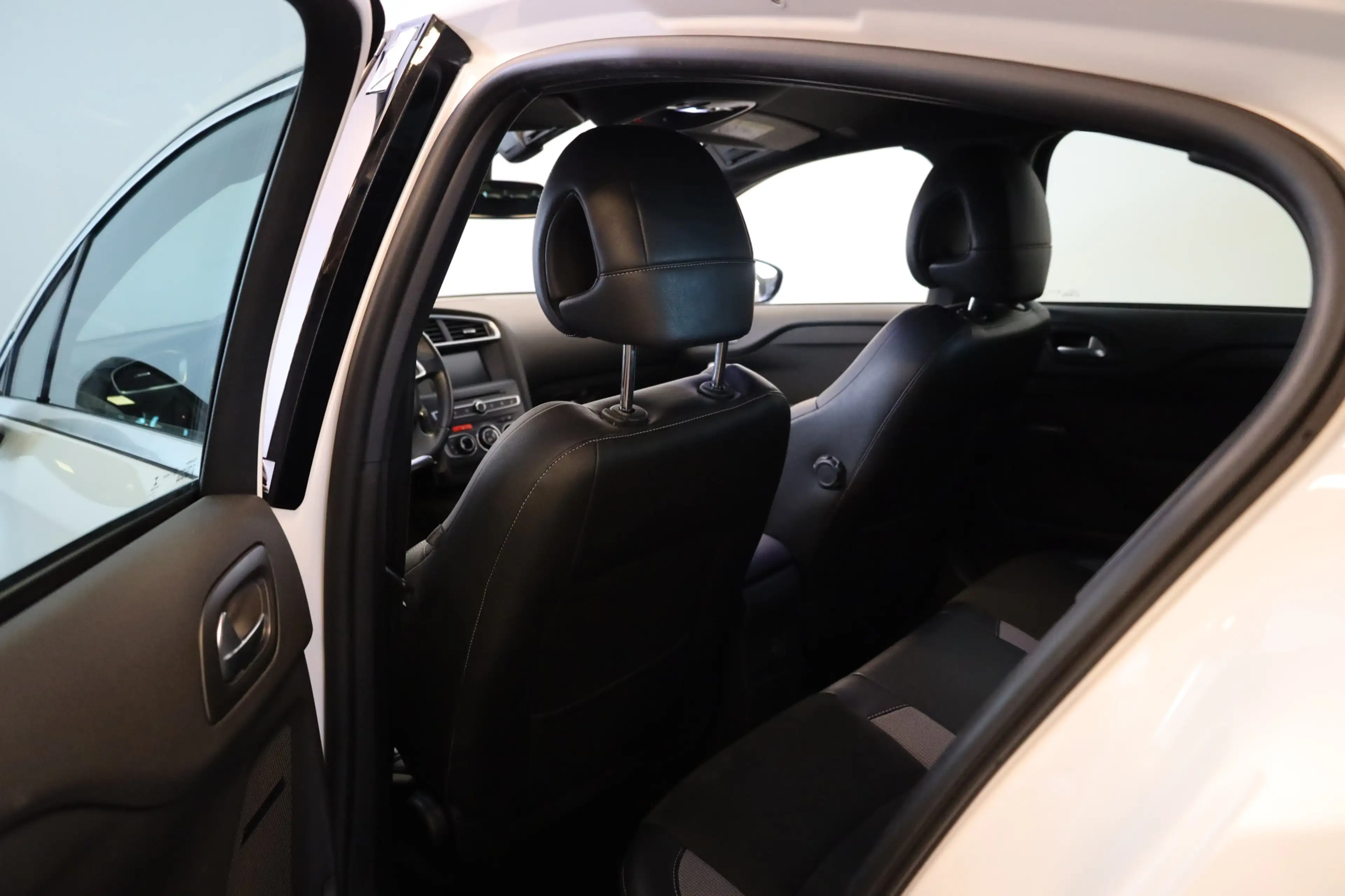 DS Automobiles DS 4 Crossback PT 130 Business Camera | 17" | Dodehoek detectie e — photo 20