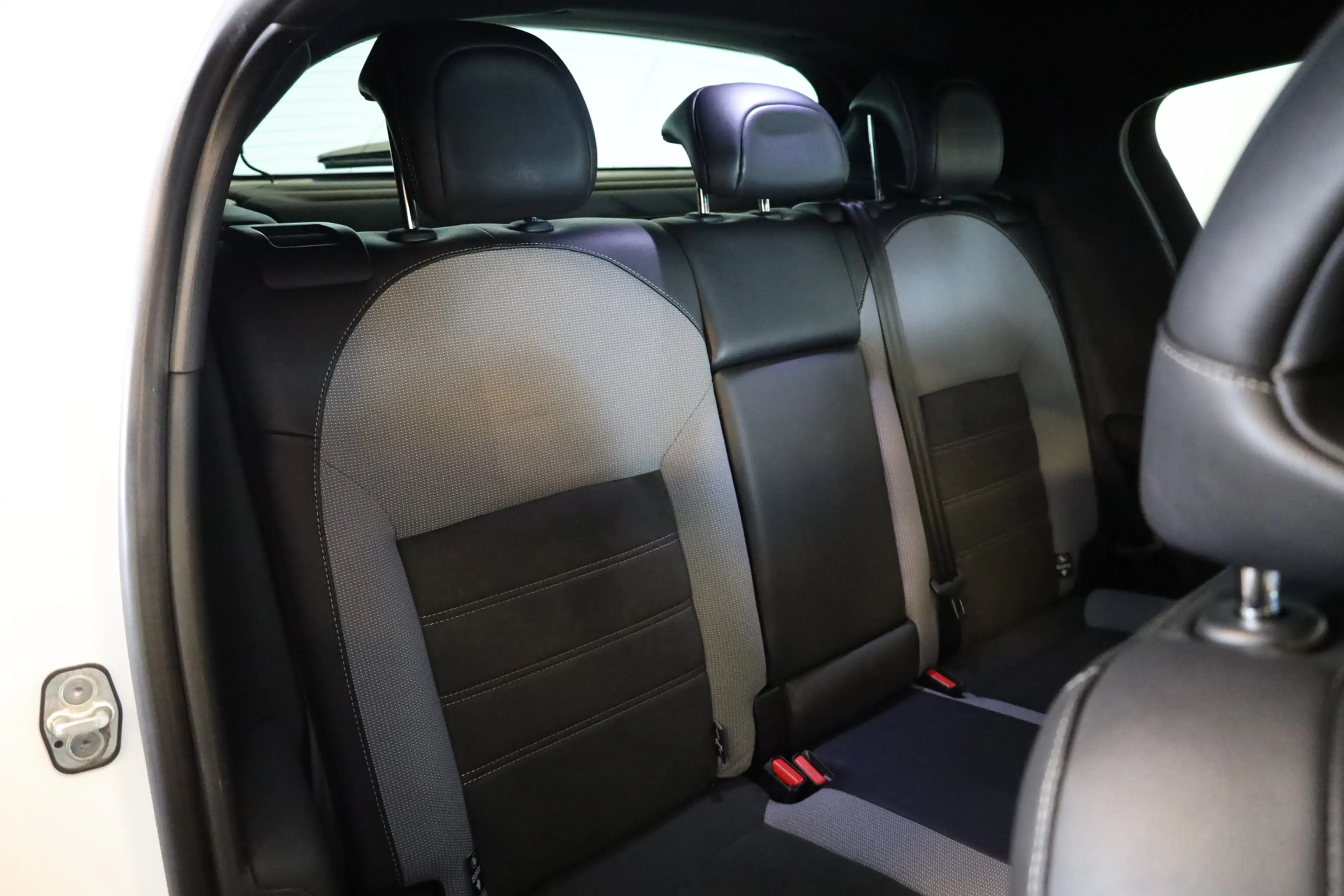 DS Automobiles DS 4 Crossback PT 130 Business Camera | 17" | Dodehoek detectie e — photo 15
