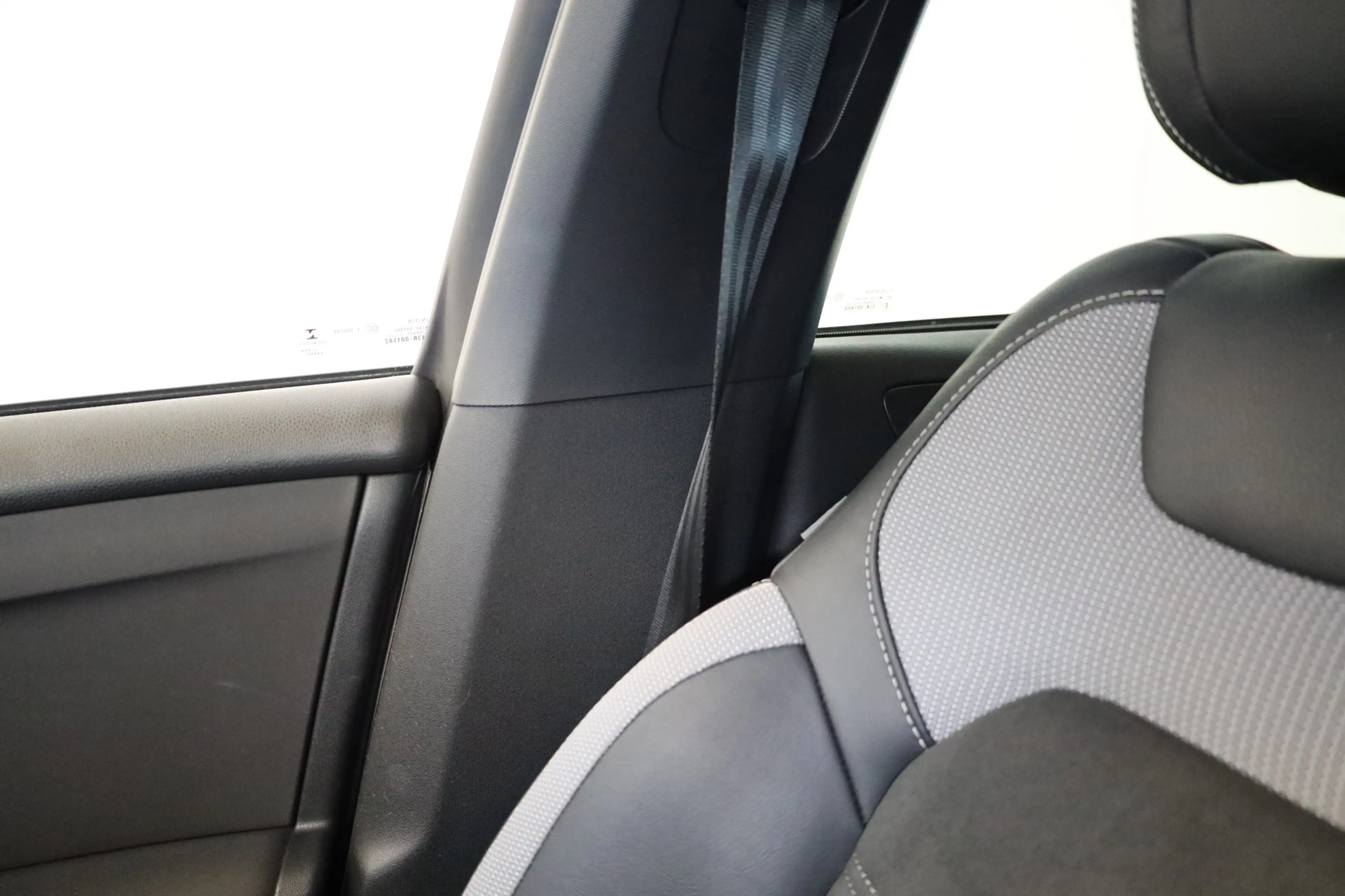DS Automobiles DS 4 Crossback PT 130 Business Camera | 17" | Dodehoek detectie e — photo 31