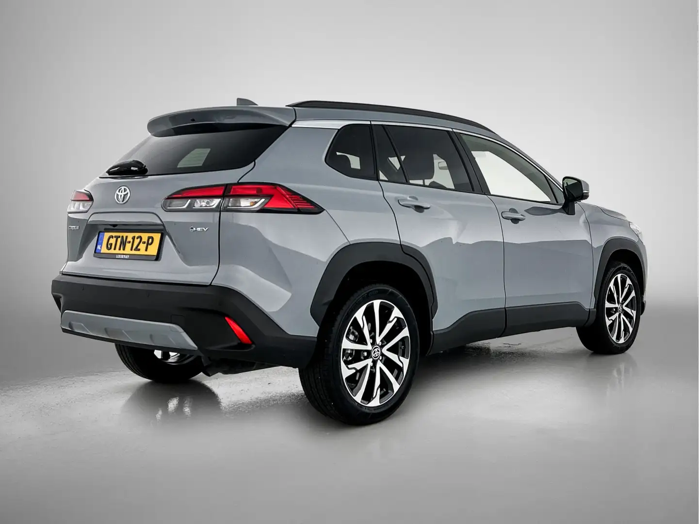 Toyota Corolla Cross Hybrid 140 Style + Premium Pack Limited | full map Grijs - 2