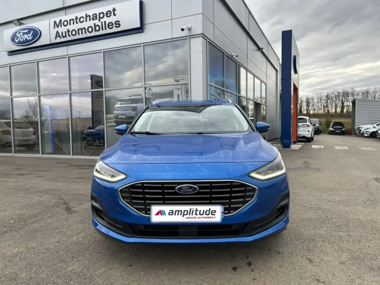 Ford Focus 1.0 EcoBoost mHEV 125ch Titanium X Business Blau - 2