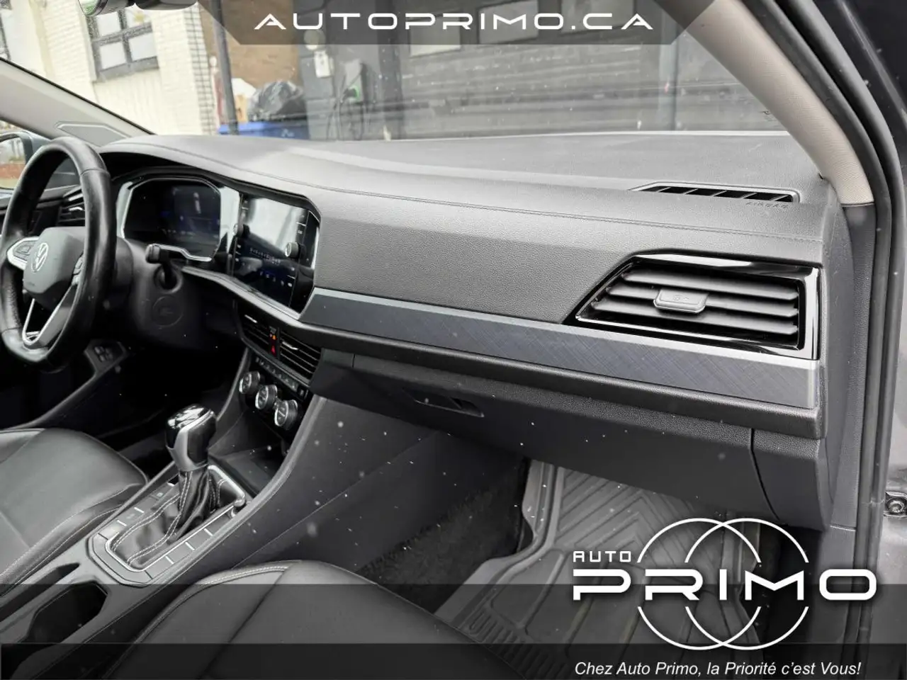 Volkswagen Jetta снимка Volkswagen Jetta