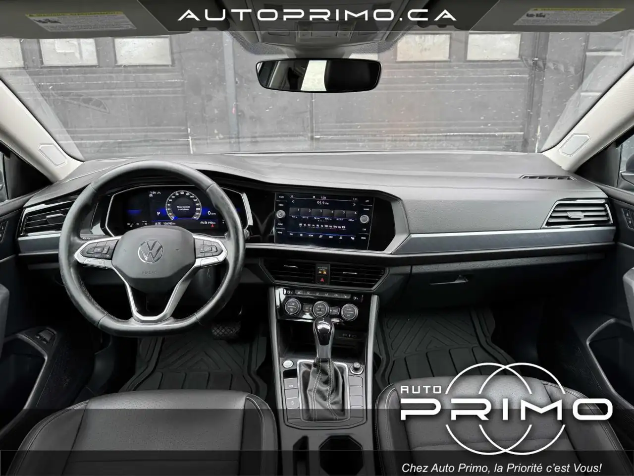 Volkswagen Jetta снимка Volkswagen Jetta
