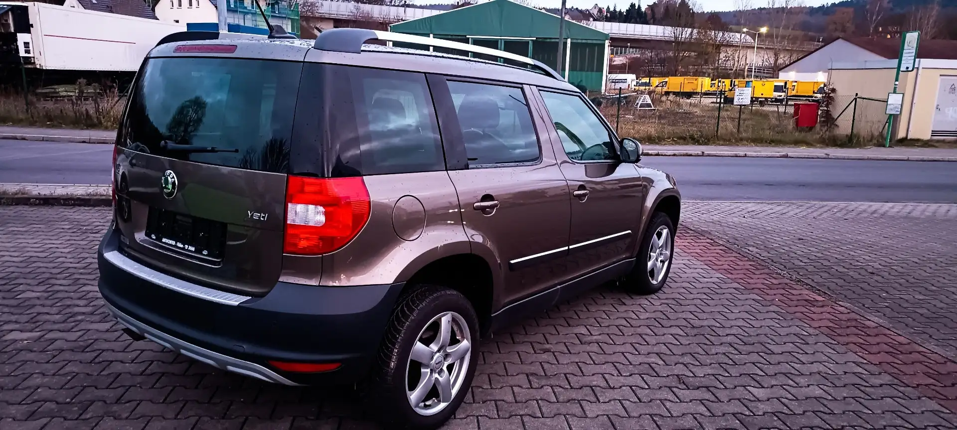 Skoda Yeti Yeti 1.2 TSI Xenon/Standheizung Grau - 2