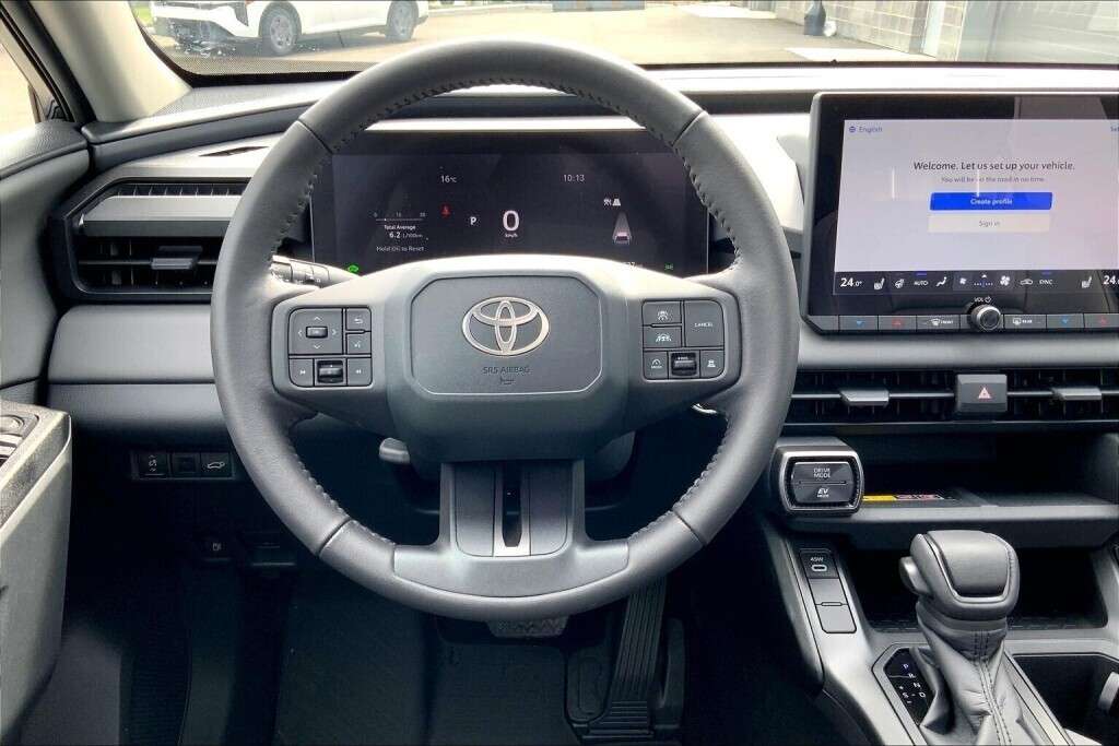2026 Toyota RAV4 HYBRID XLE PREMIUM AWD | NEW BODY | ROOF & LEATHER — снимка 5