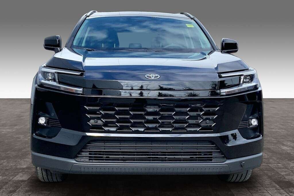 2026 Toyota RAV4 HYBRID XLE PREMIUM AWD | NEW BODY | ROOF & LEATHER — снимка 3
