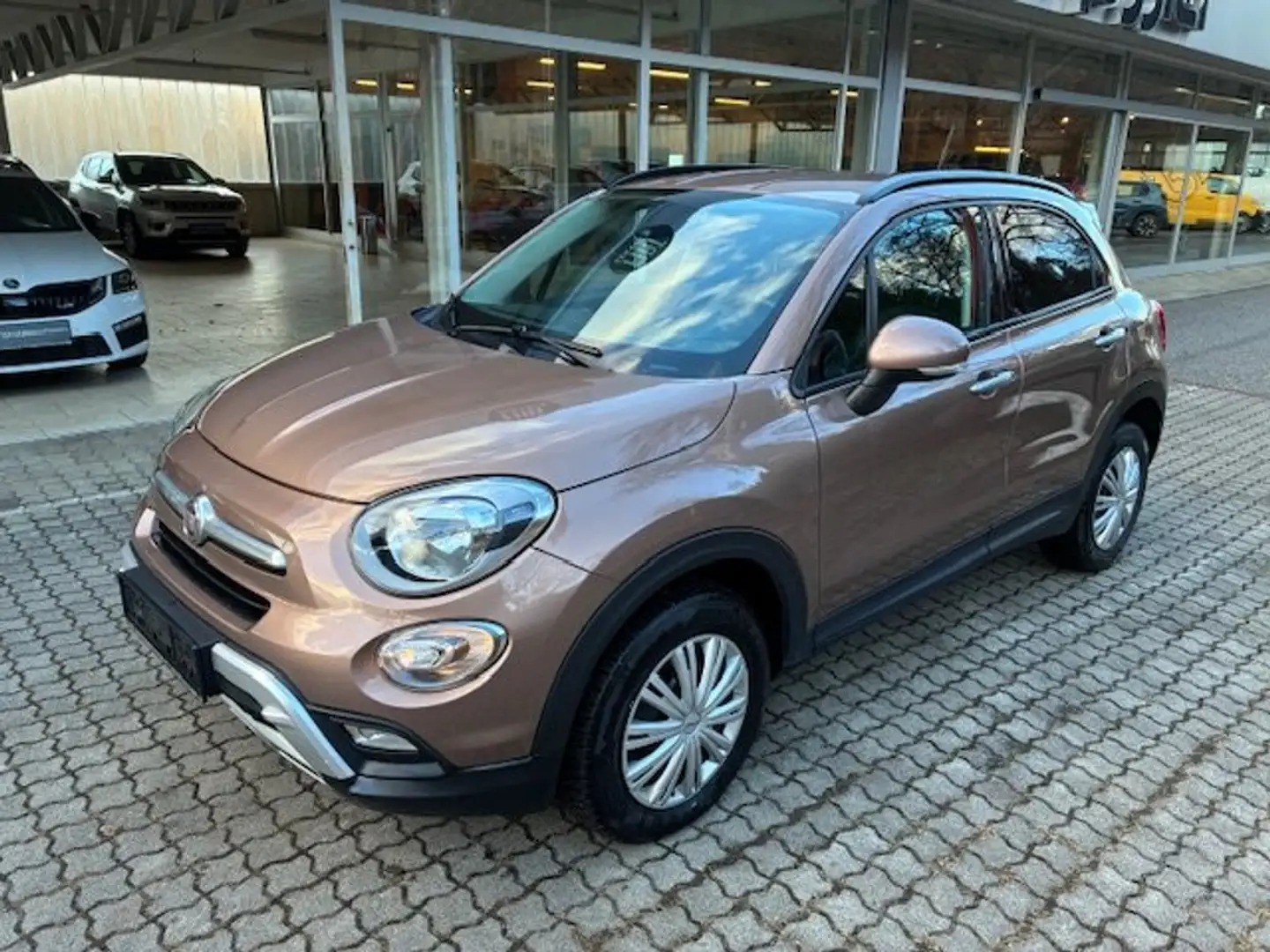 Fiat 500X 4x4 2,0 Multi-Jet II 140 Off-Road Look Cross Beige - 2