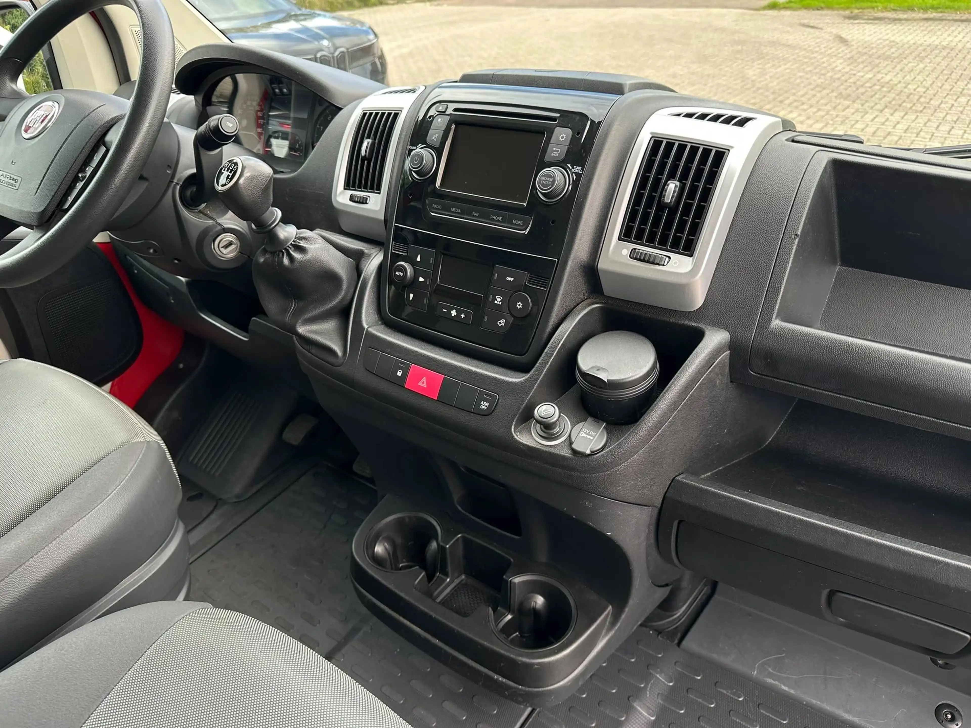 Fiat Ducato 2.3 Multijet M-H2 (EU6) / 3.5T — photo 11