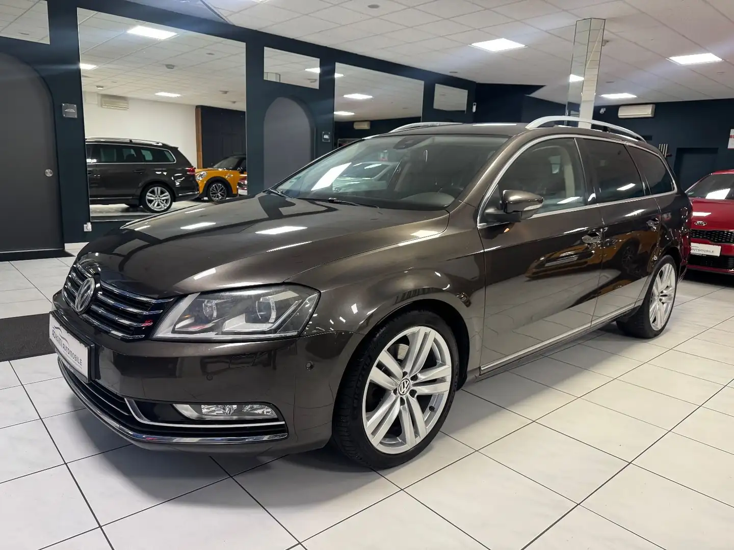 Volkswagen Passat Variant Highline/MEMORY/DSG/NAVI/CAM! Noir - 1