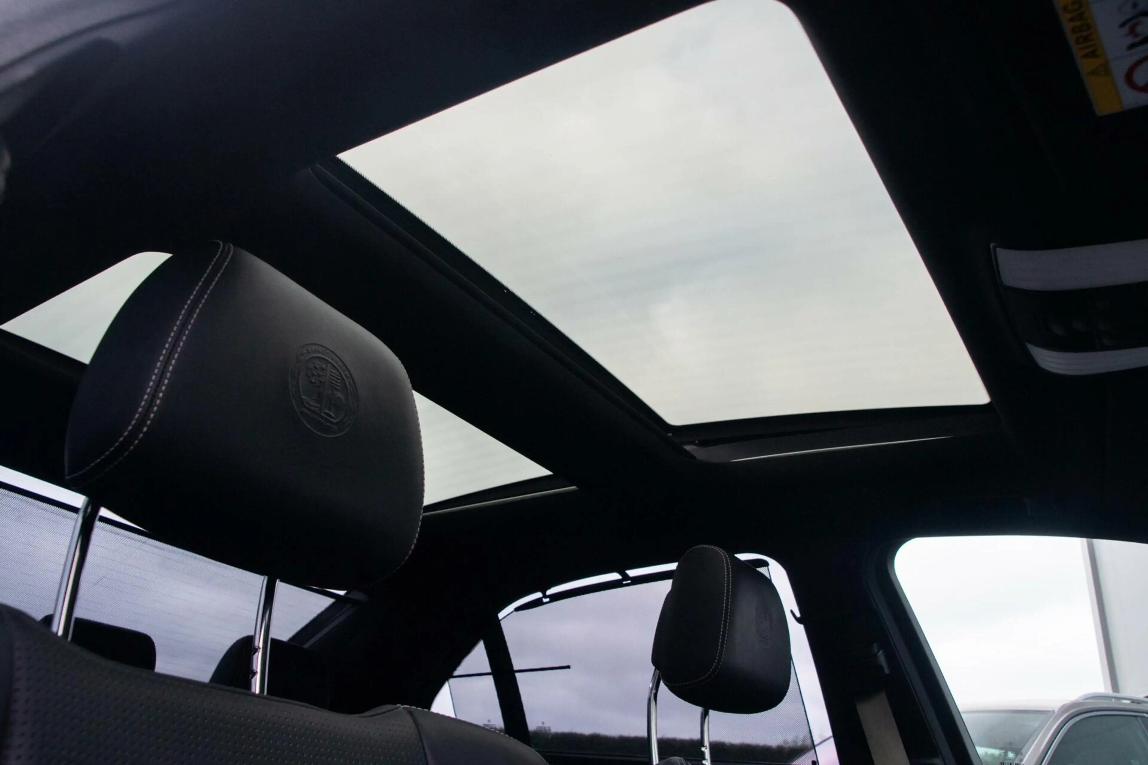 Mercedes-Benz E 63 AMG S 4MATIC | Carbon | DAB | Pano — photo 9