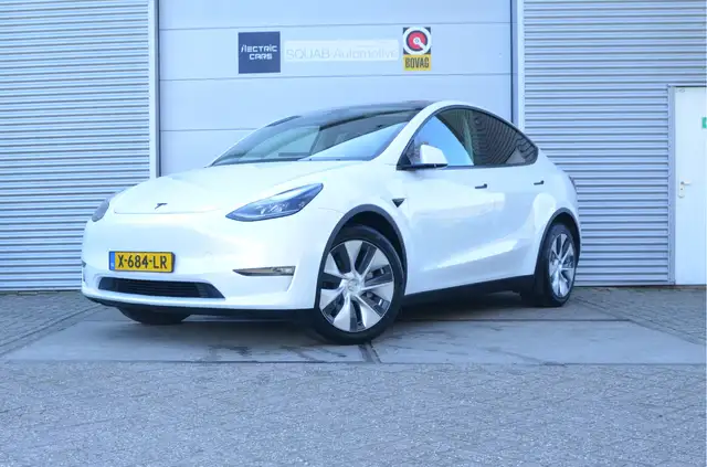 Tesla Model Y Long Range AWD 75 kWh Trekhaak (1.600kg), AutoPilo