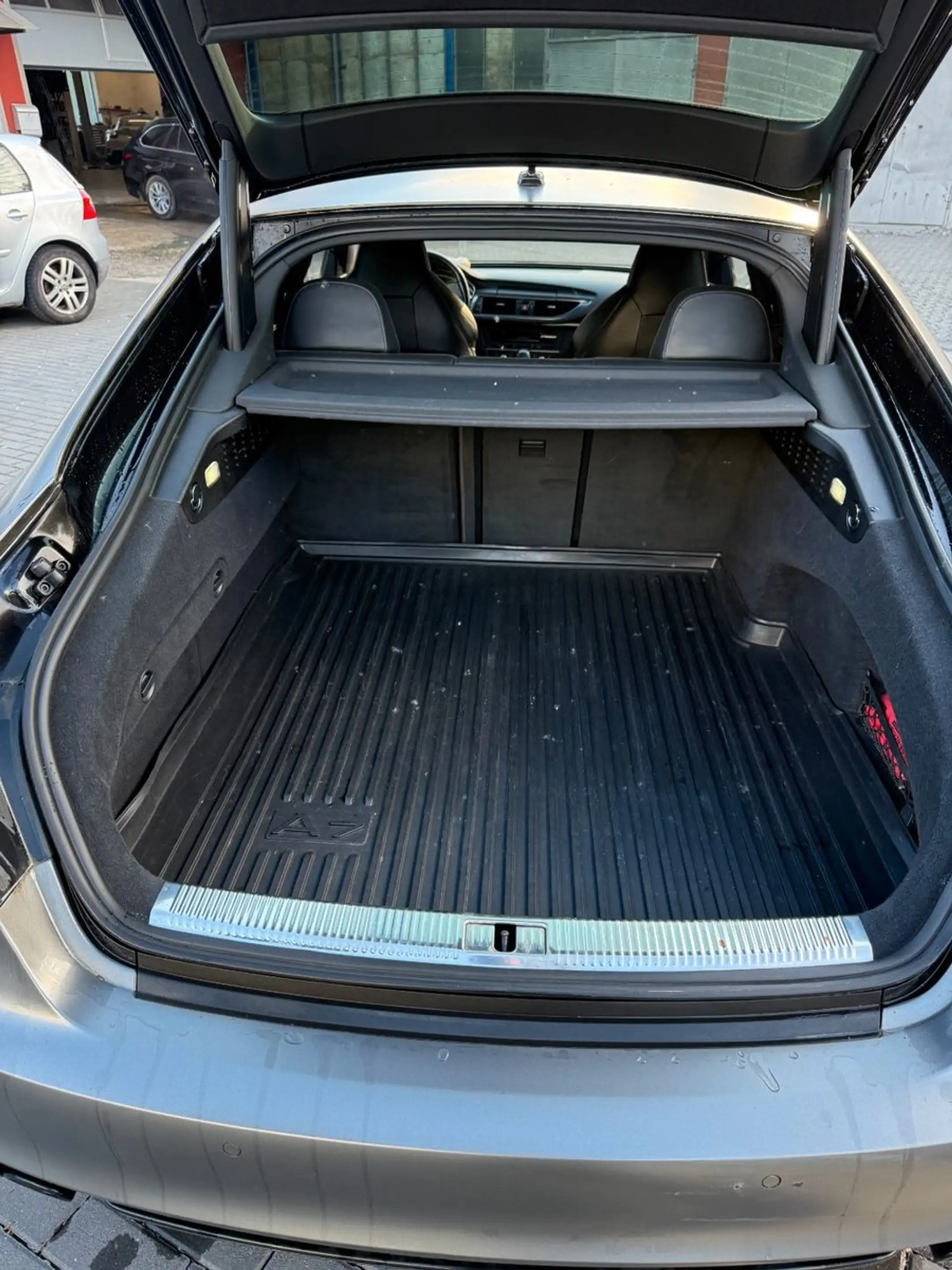 Audi S7 Sportback 4.0 TFSI quattro Turboschaden — photo 12