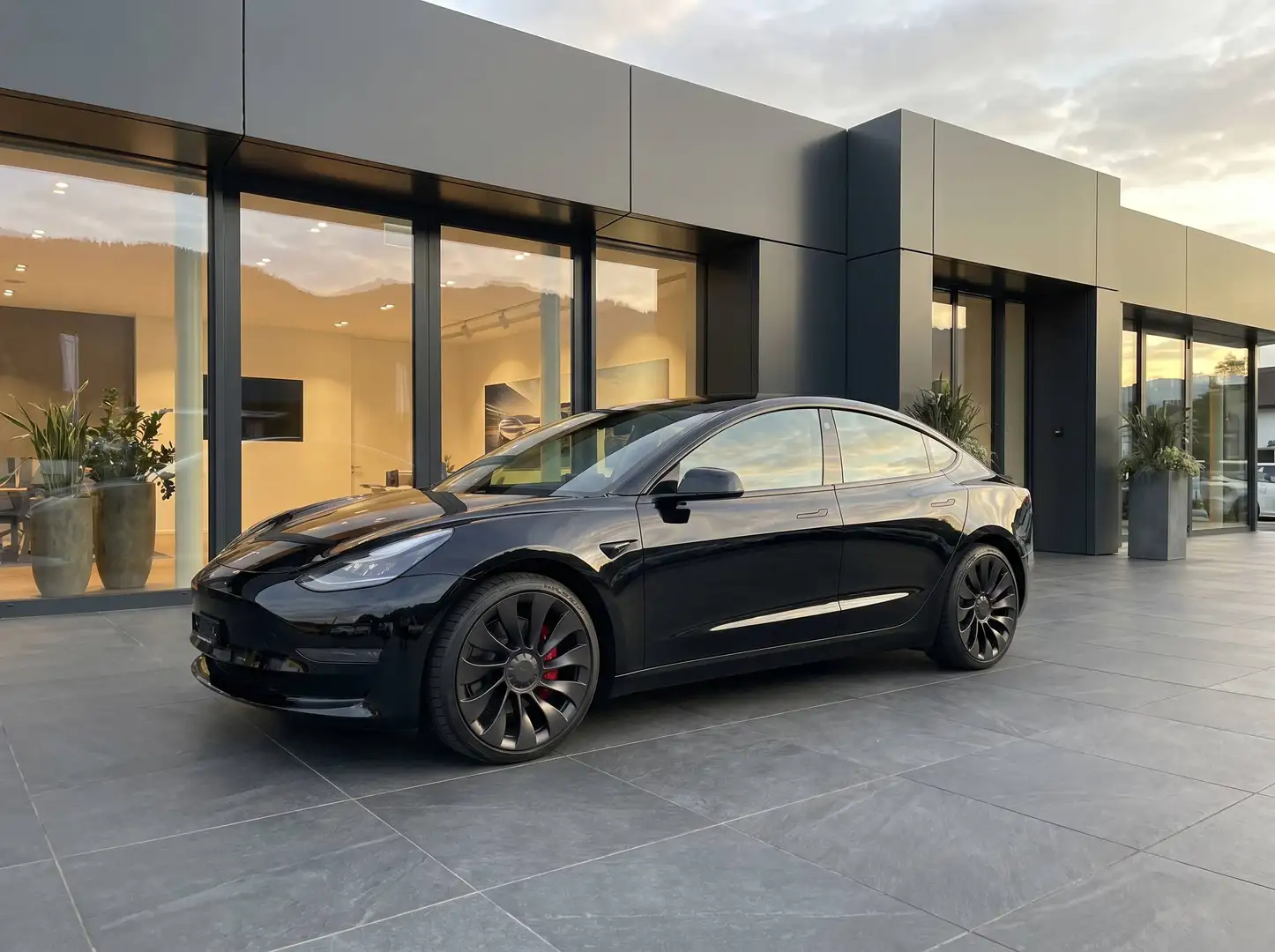 Tesla Model 3 Performance AWD513PS - 7 Tage Online Dann Händler Schwarz - 1