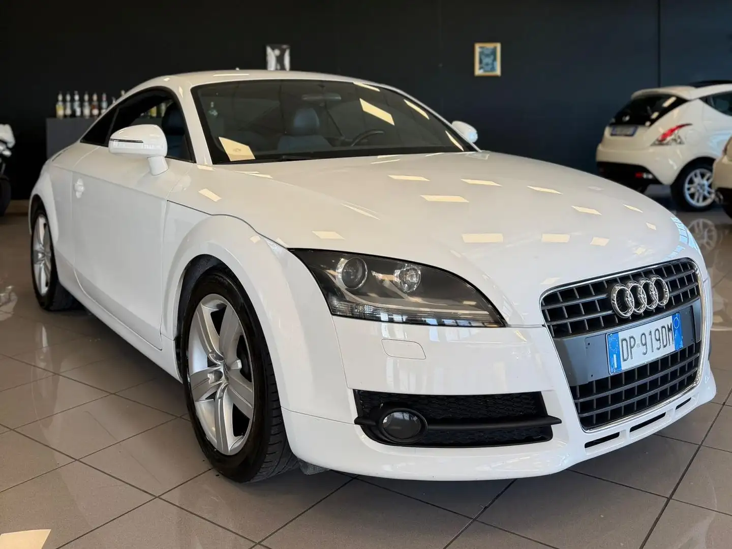 Audi TT TT II 2006 Coupe Coupe 2.0 tfsi Biały - 1