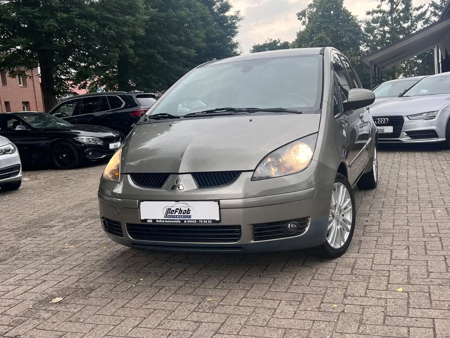 Mitsubishi Colt 1.5 Instyle 1-Hand Grau - 1